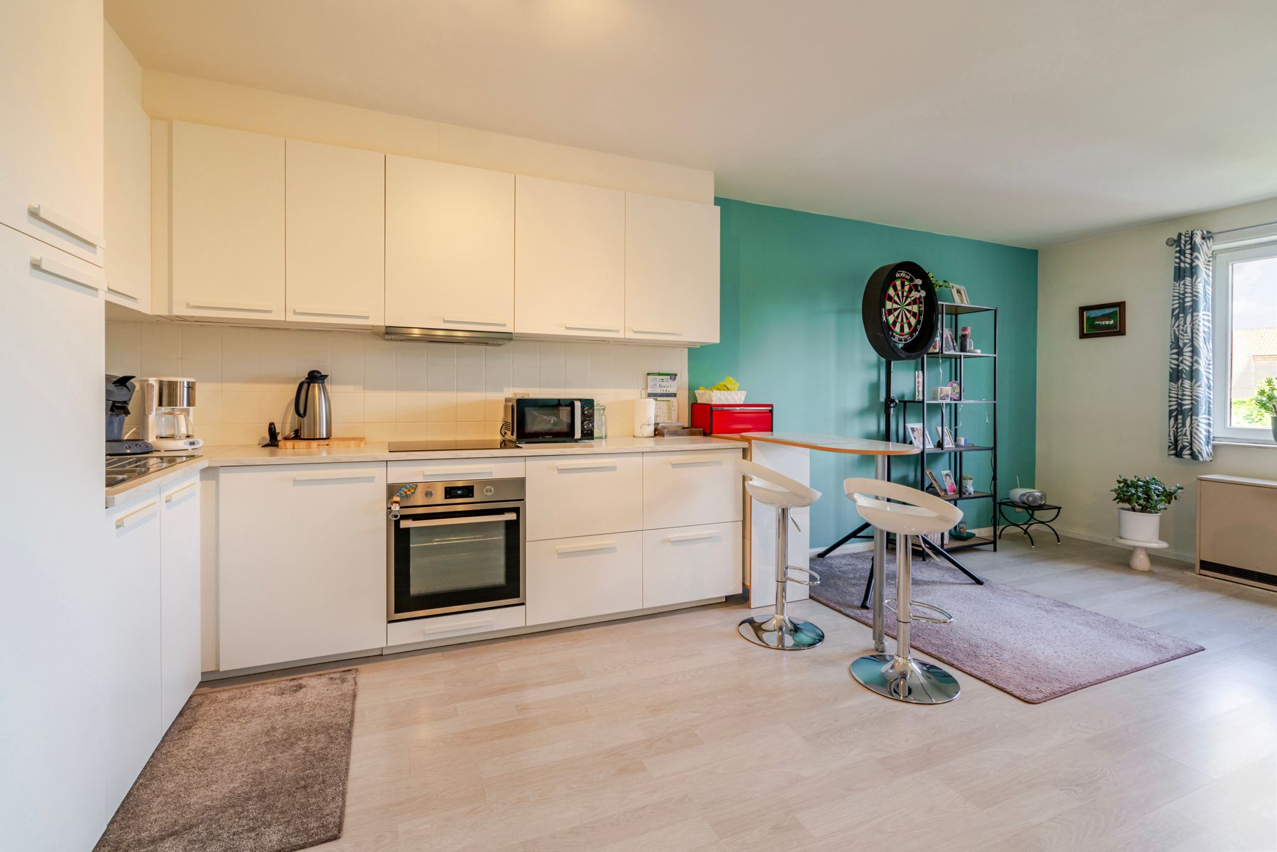 Lichtrijk appartement met twee slaapkamers! foto 3