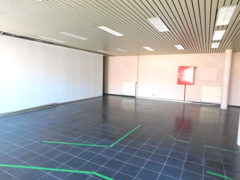 Kantoorruimte/mazijnruimte te huur -  340 m² foto 5