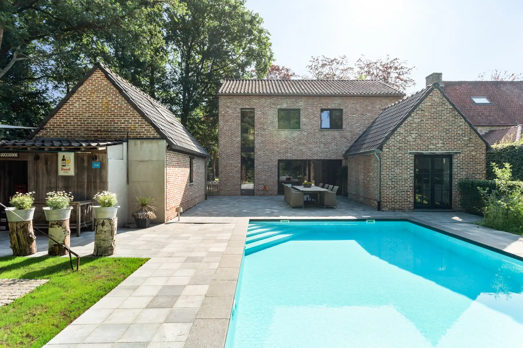 IN OPTIE !! Charmante en ruime villa met zwembad foto 2