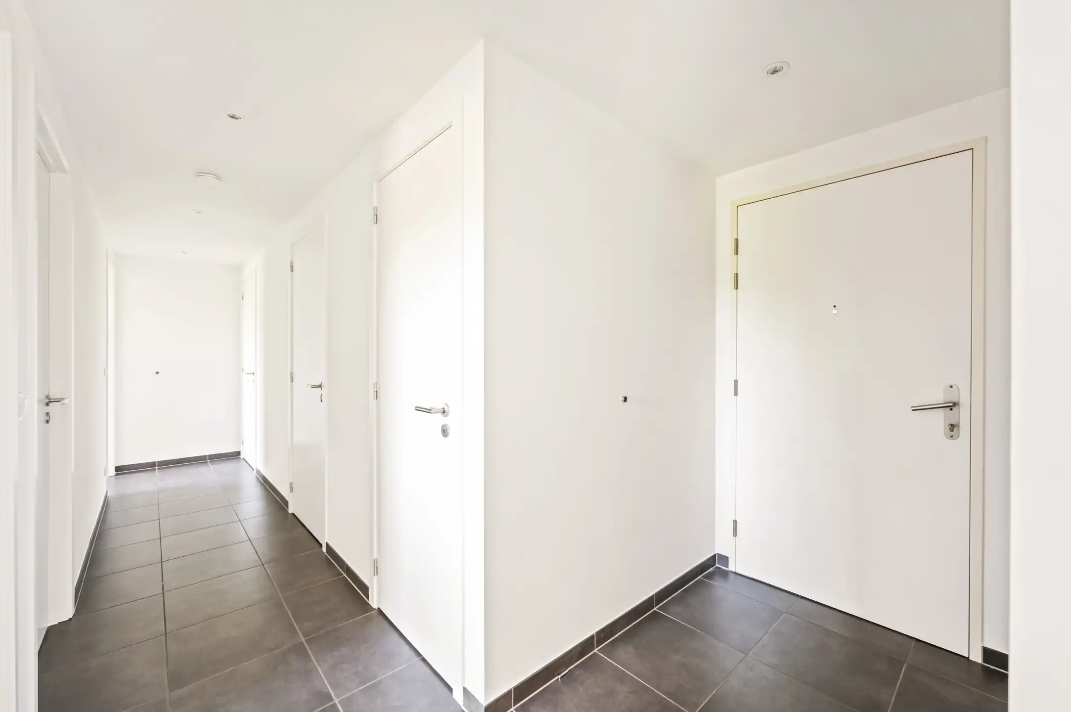 Ruim 3-slaapkamerappartement met zicht op groen foto 10