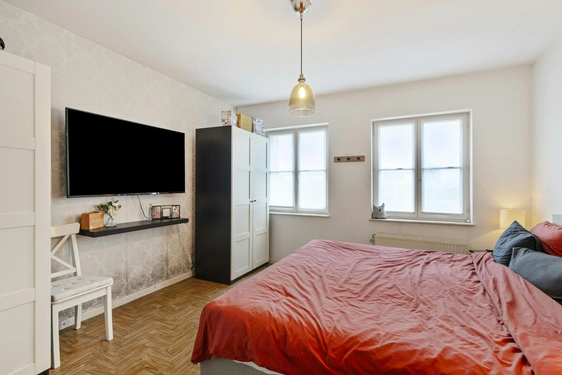 Ruime bungalow met gastenverblijf of ruimte voor bijberoep foto 13