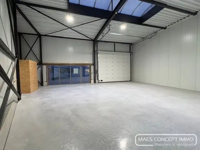 Nieuwbouw atelier te huur van 150m²  in nieuw industriepark Moeskroen foto 3