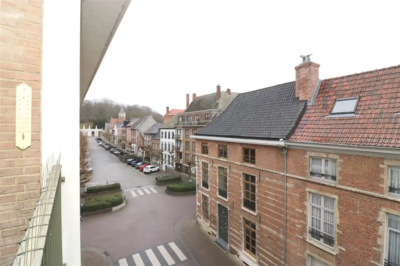 Karaktervol app. met 2 slpks en garage in hartje centrum foto 41