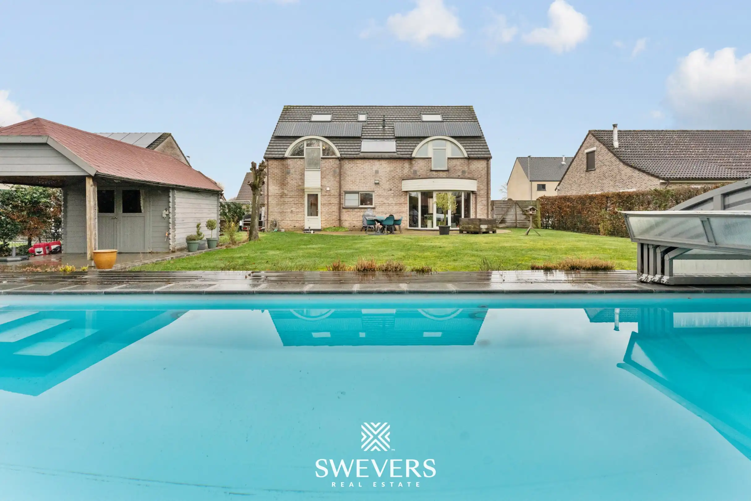 Royale woning met zwembad en 5 slaapkamers foto 24