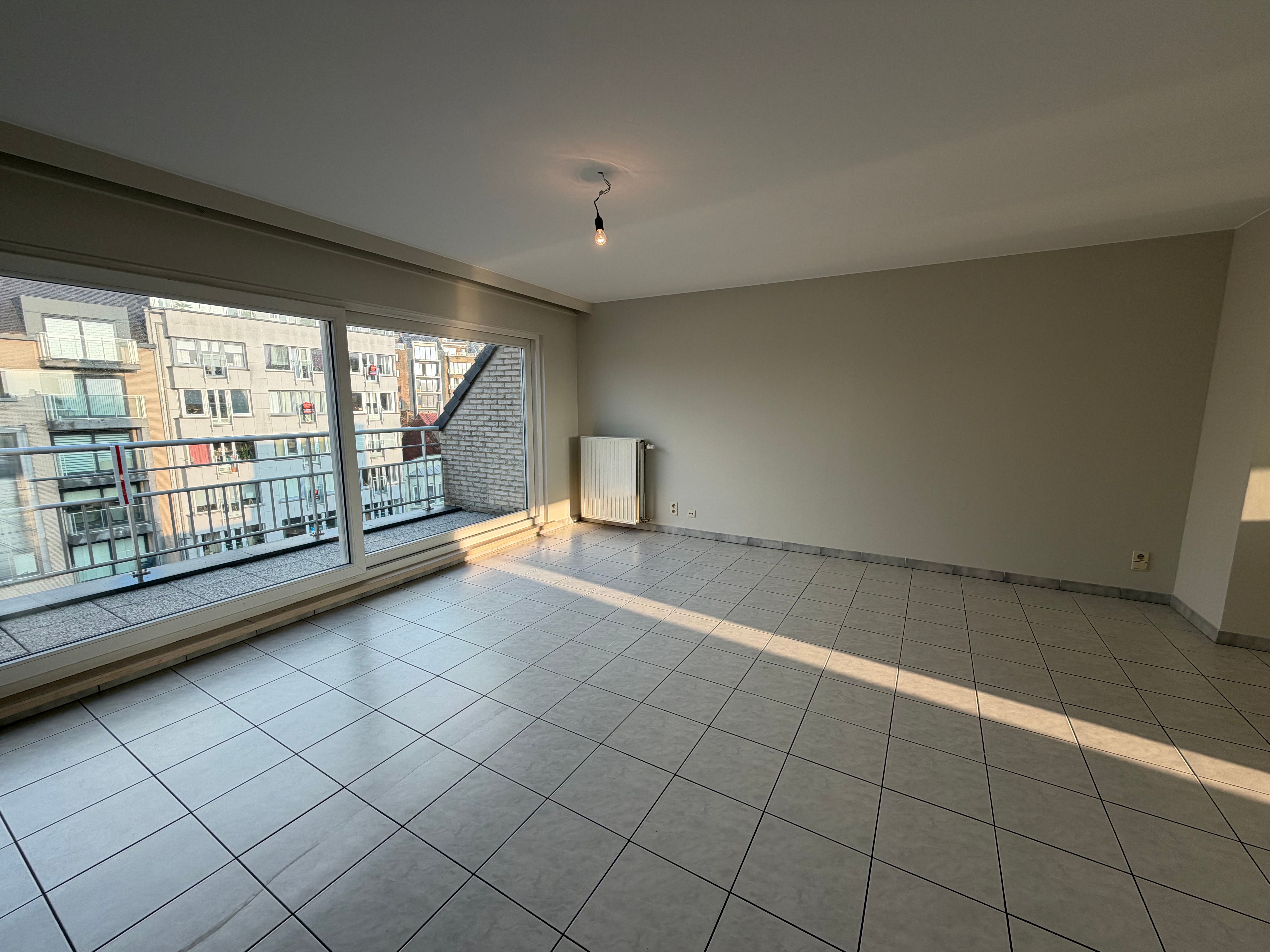 Mooi duplexappartement met drie slaapkamers en twee zongerichte terrassen. foto 13