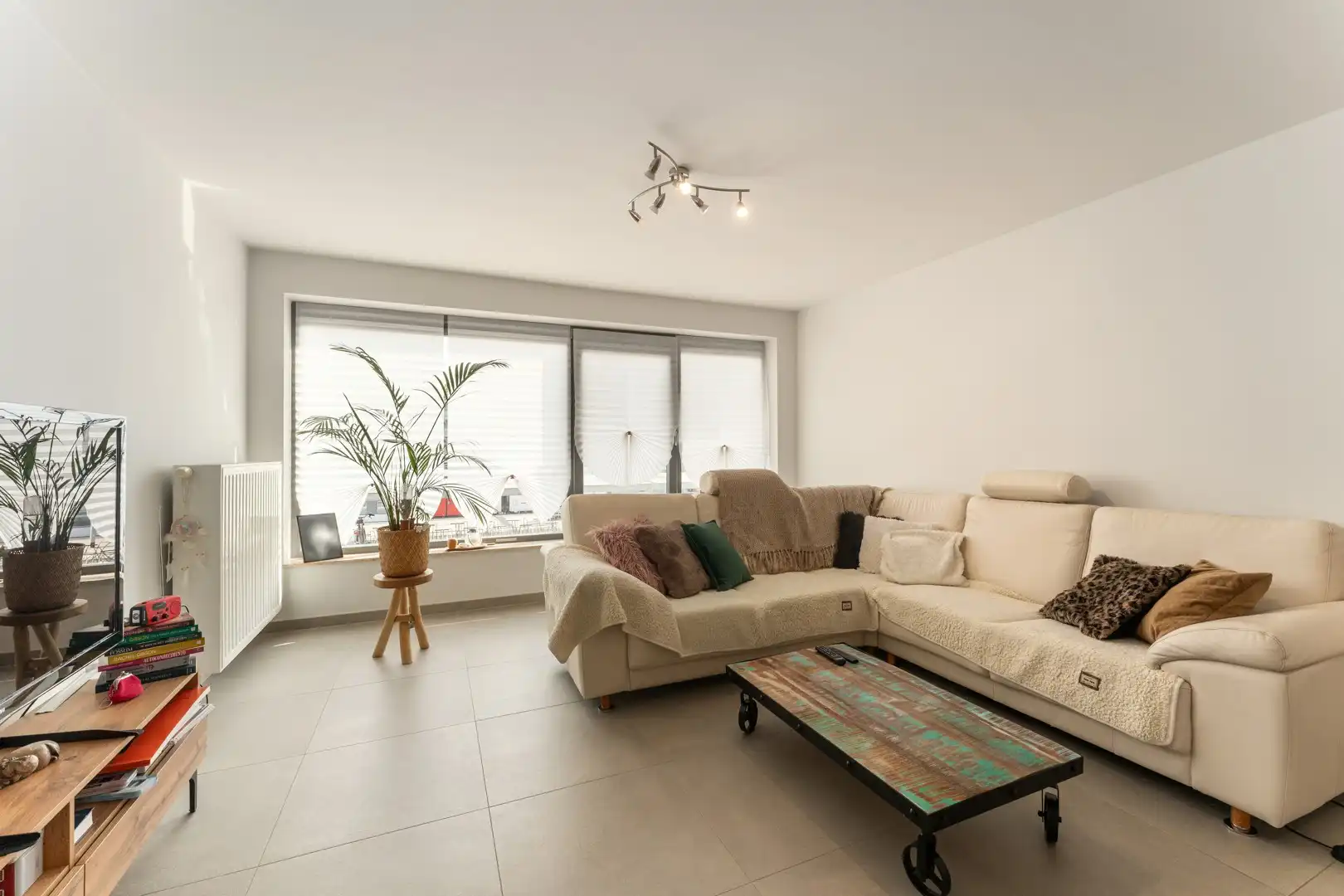 Goed onderhouden en energiezuinig 2-slaapkamerappartement aan station Aalter foto 4