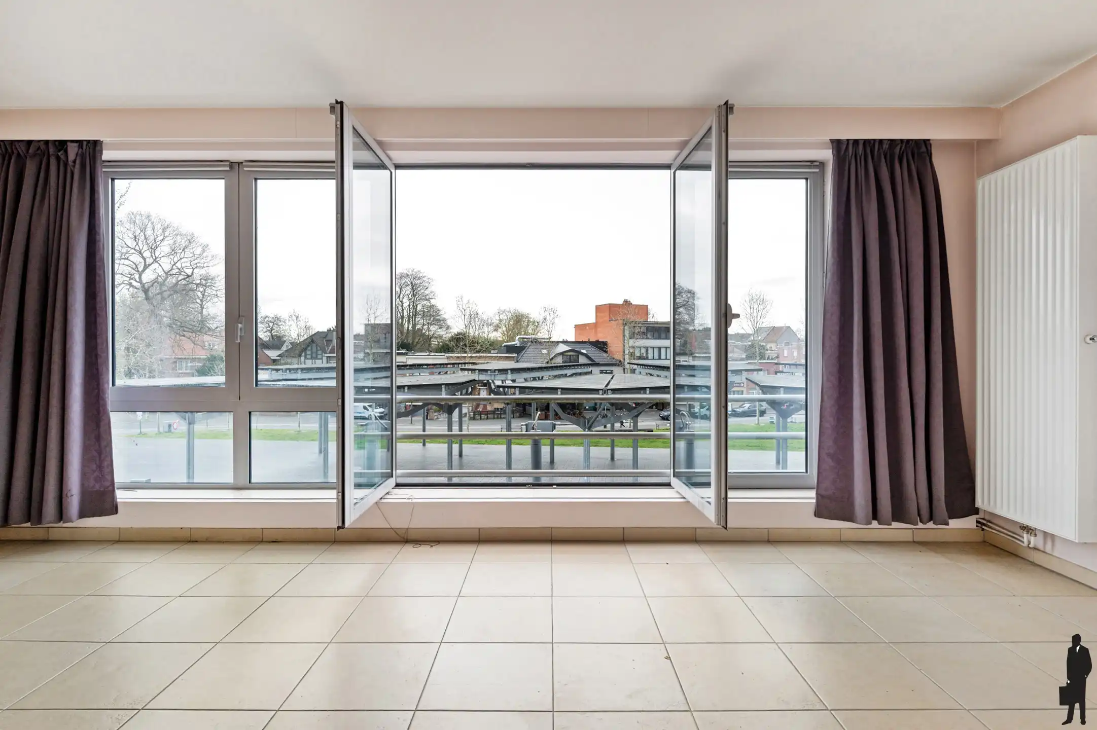 Centraal gelegen app met zicht op het Marktplein van Mortsel foto 3