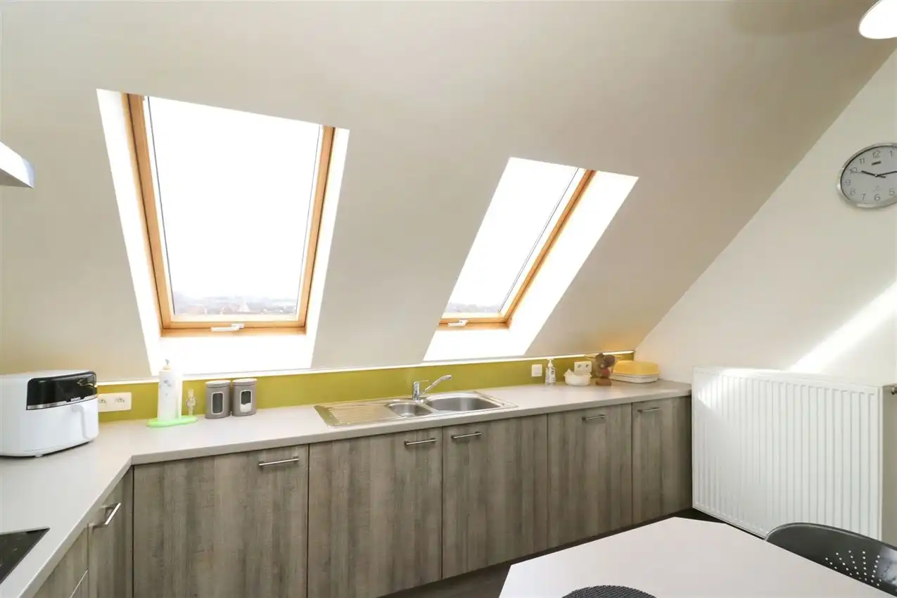 Zonnige penthouse met 2 slaapkamers, mooi terras, inclusief garage  foto 11