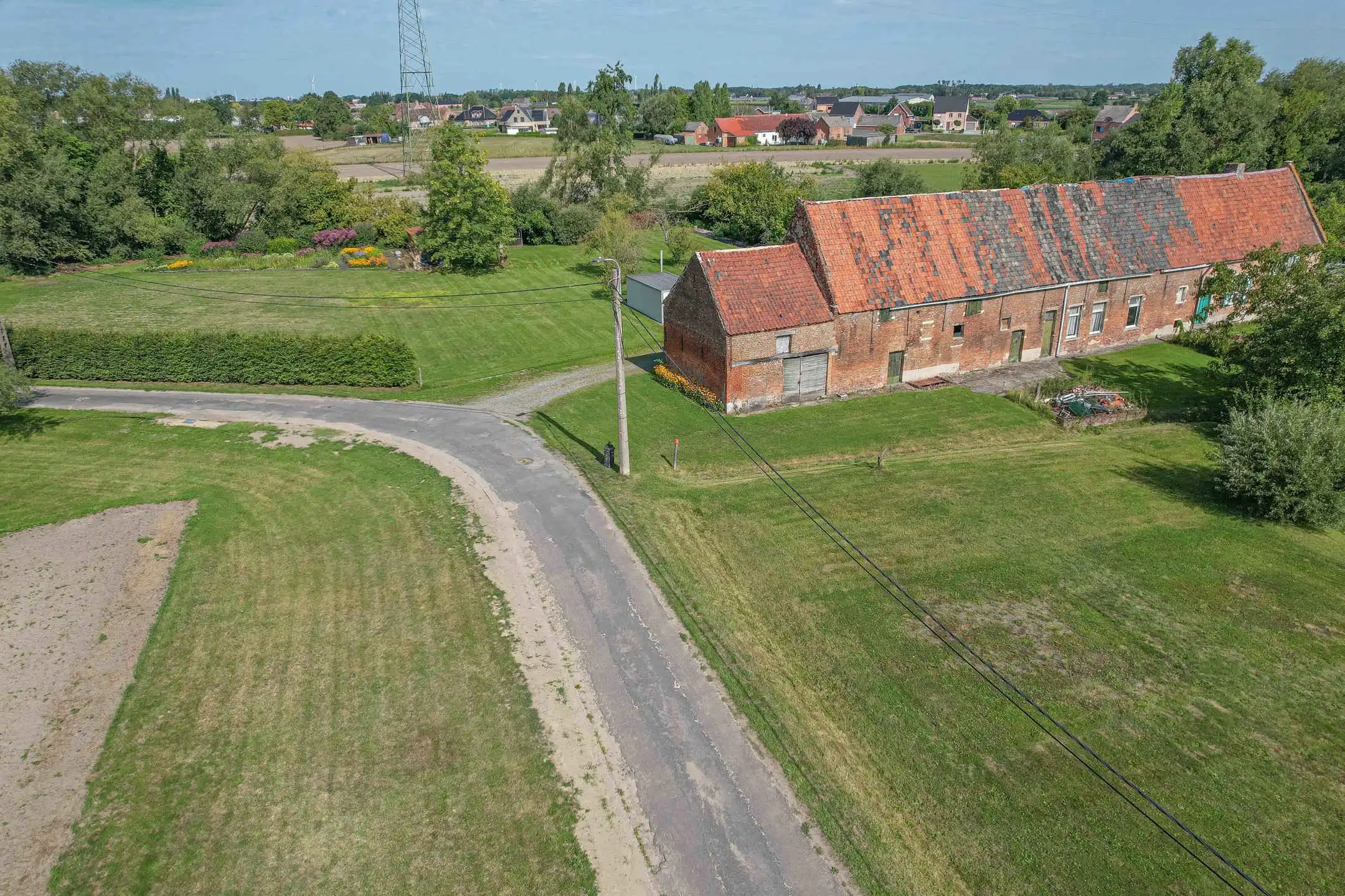 te renoveren halfopen hoeve op A-locatie!  foto 3