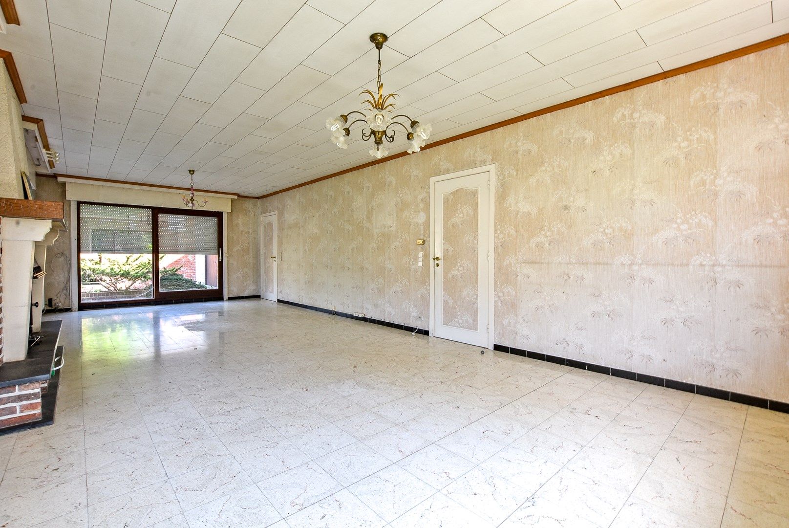 Gelijkvloers villa op 750m² in centrum Diksmuide! foto 5