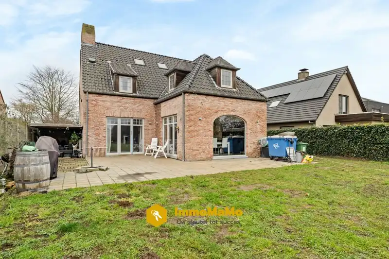 LANDELIJKE WONING MET ENORM RUIME TUIN TE KOOP IN WACHTEBEKE foto 29