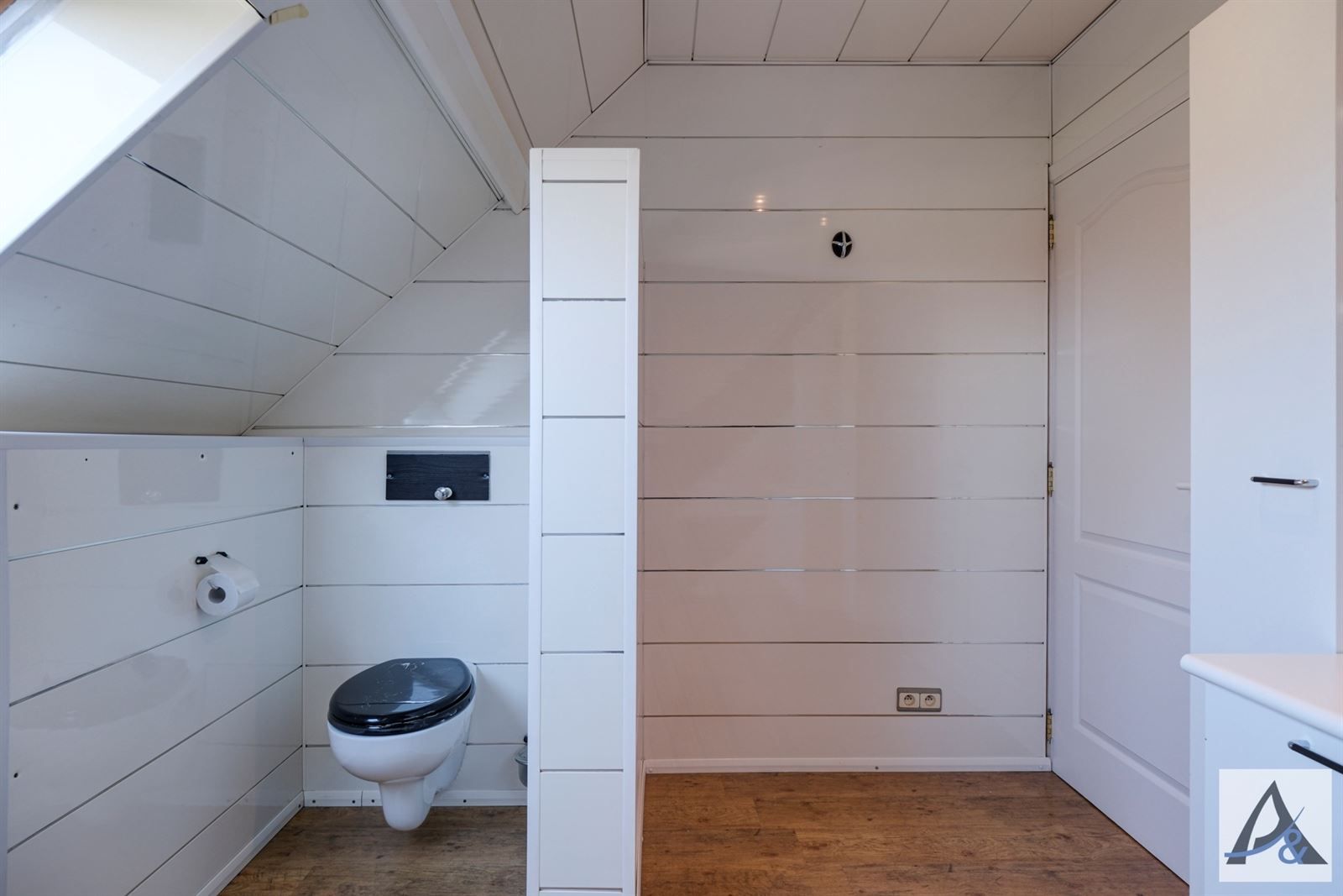 Uitgeruste en instapklare woning op landelijke locatie met label A foto 29