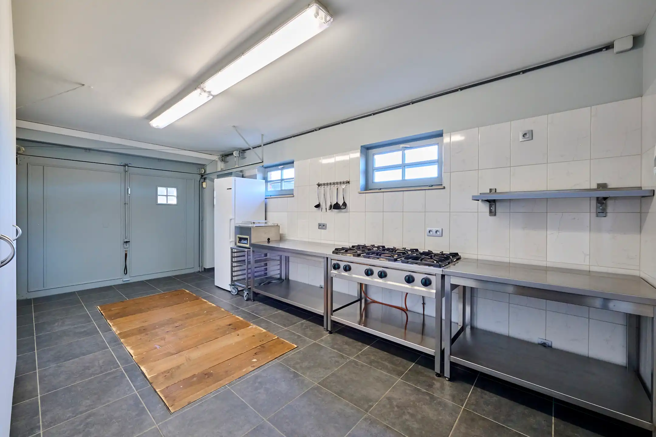 ZEER RUIME INSTAPKLARE WONING MET HOOGWAARDIGE AFWERKING foto 18