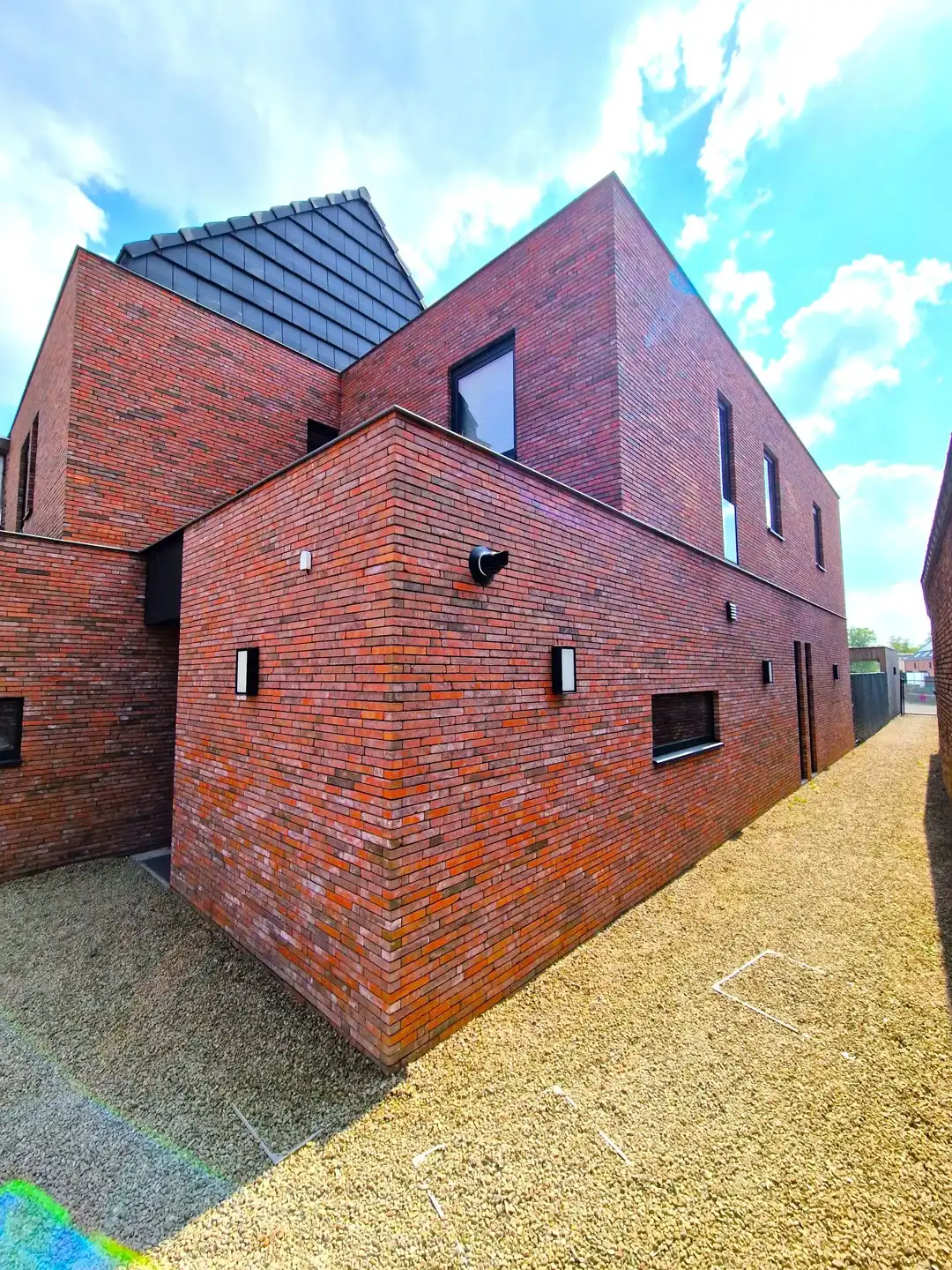 Recente woning met 3 slaapkamers en tuin in centrum Herne foto {{pictureIndex}}