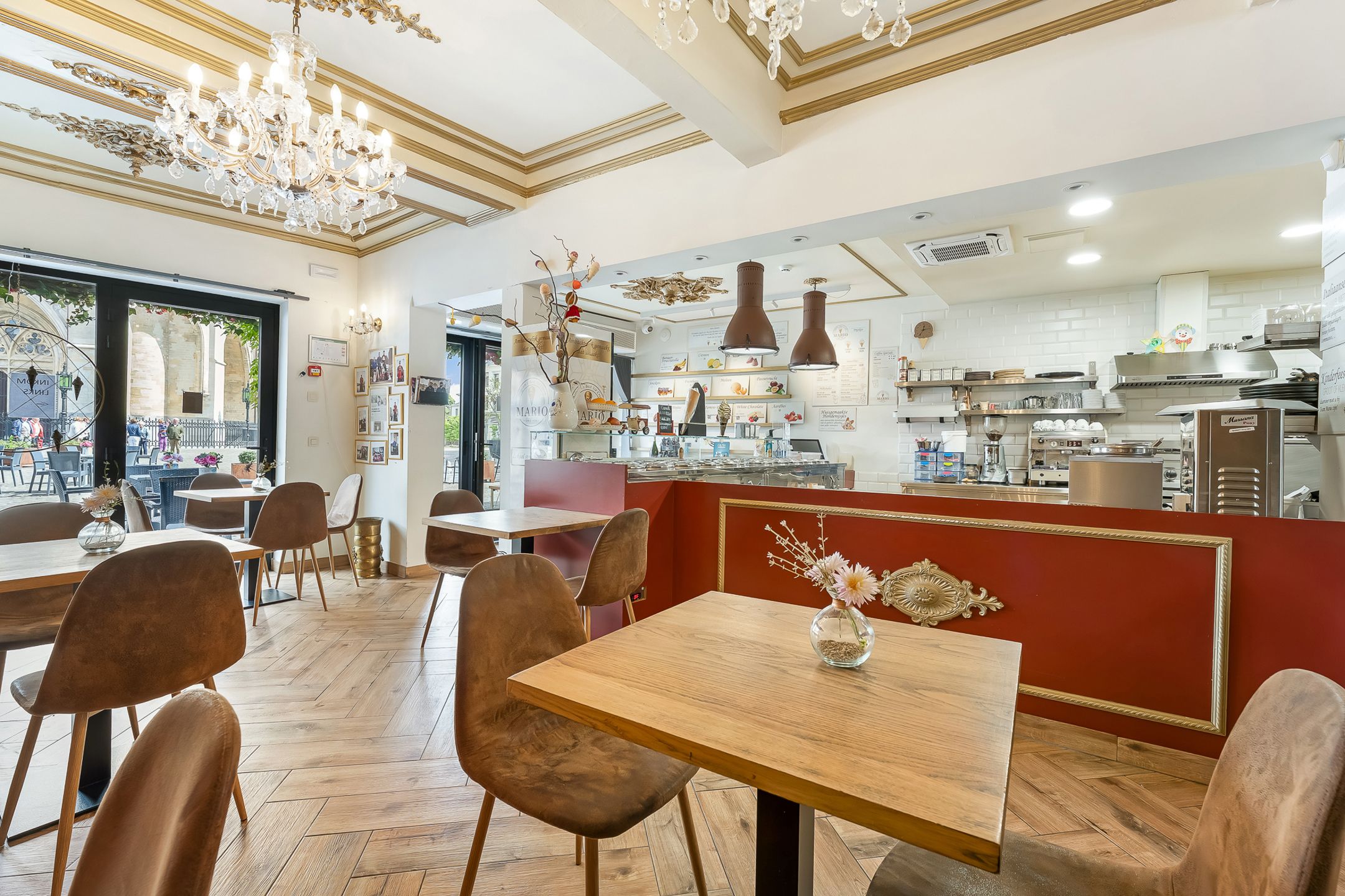 Karaktervol handelspand met gerenommeerd ijssalon en B&B foto 5