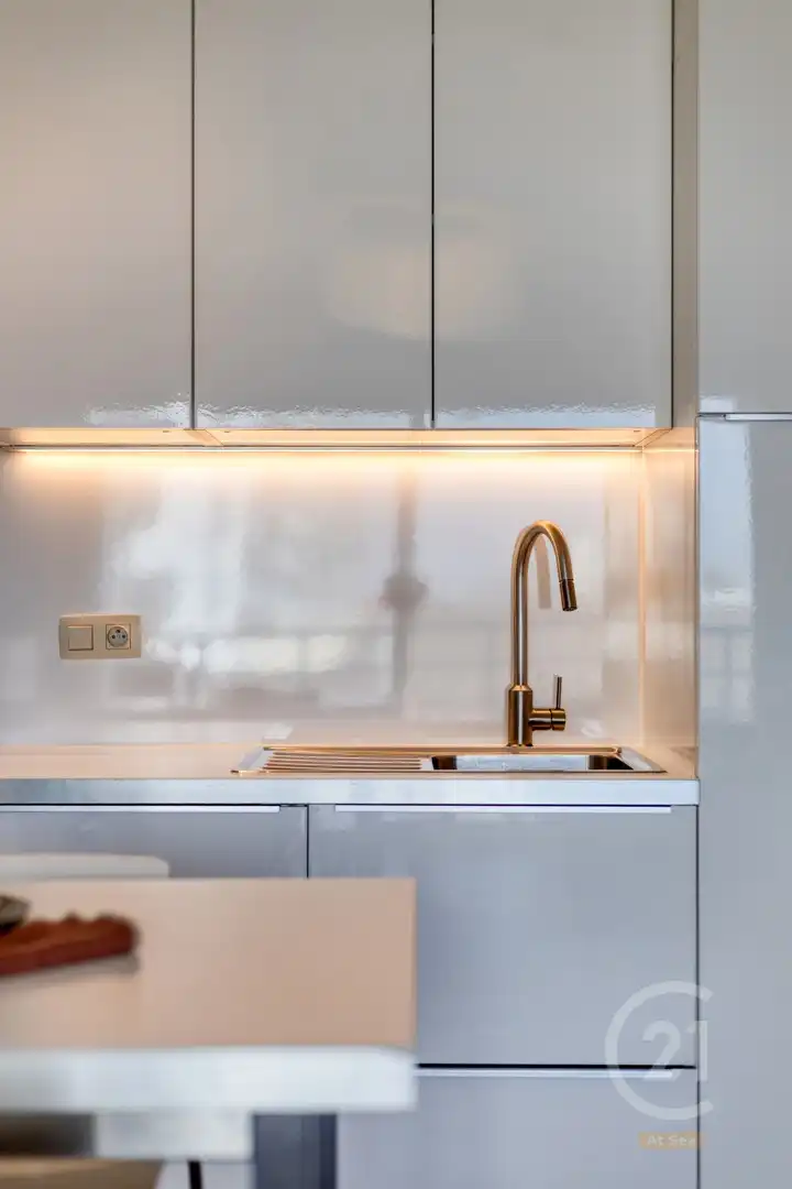 Instapklaar appartement met zijdelings zeezicht op toplocatie in Middelkerke foto 10
