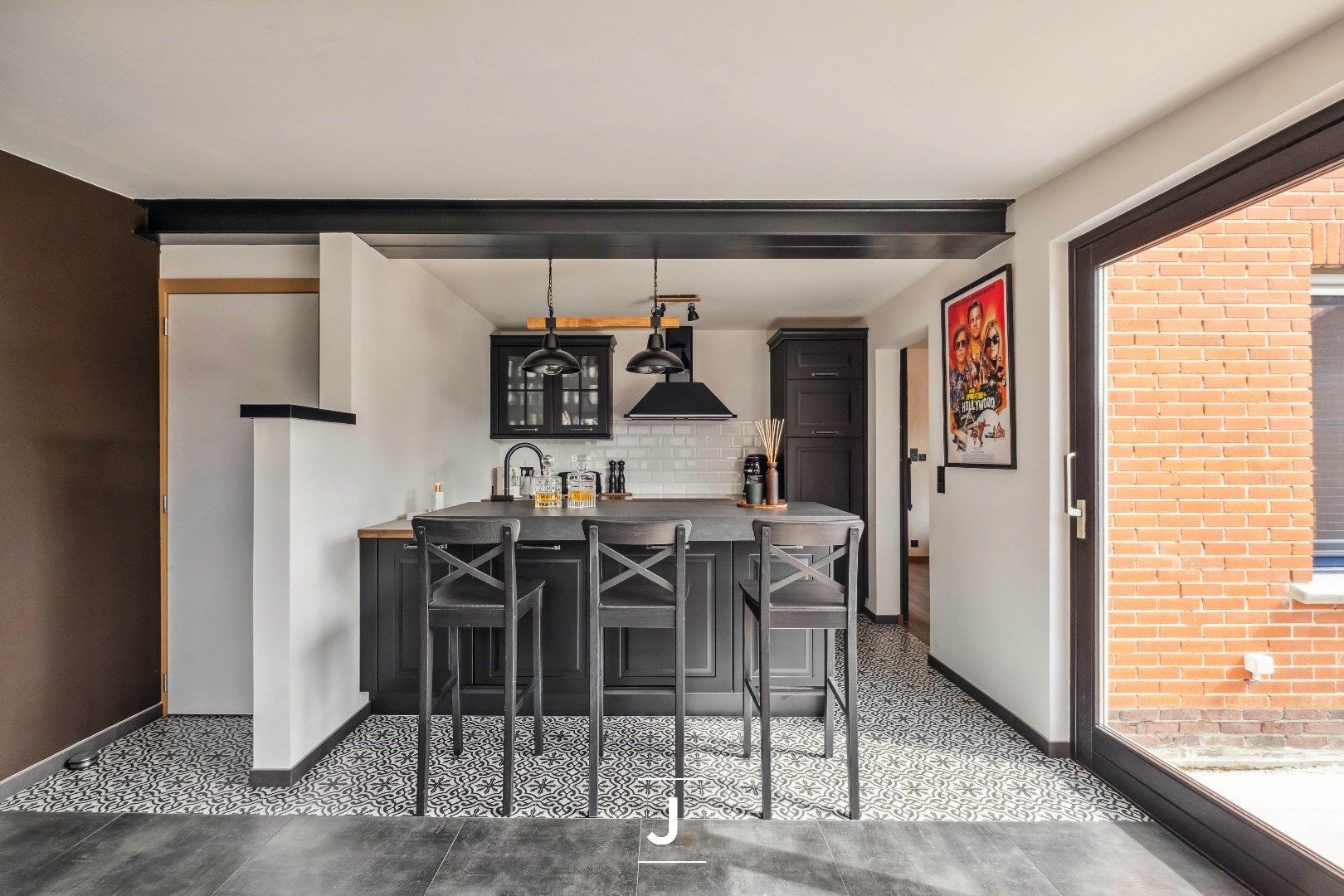 Instapklare gezinswoning met vier slaapkamers, zonnige tuin, grote garage en tal van extra’s – volledig gerenoveerd in 2019 foto 11