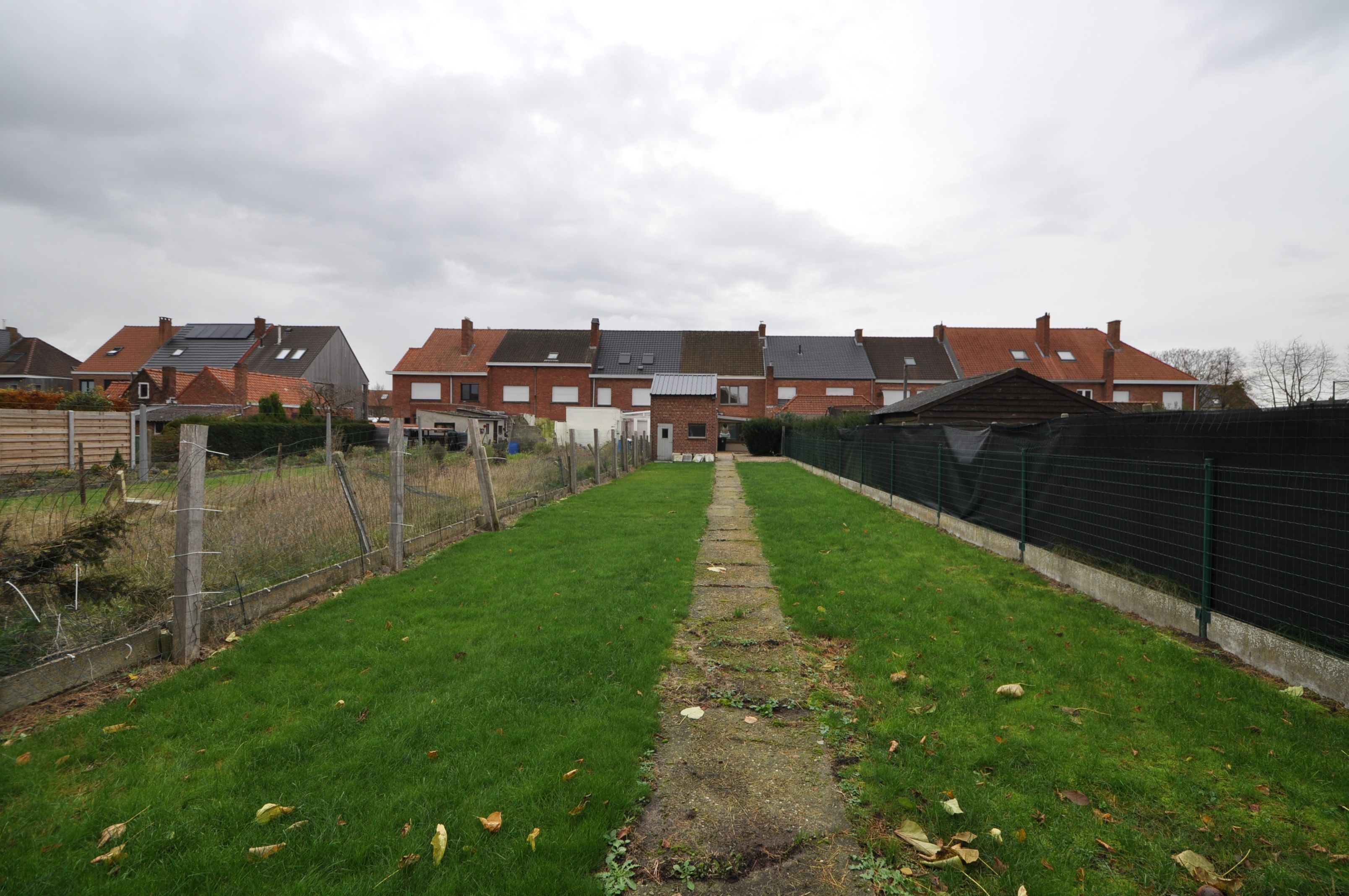 Instapklare gezinswoning met tuin in rustige buurt te Sijsele foto 31