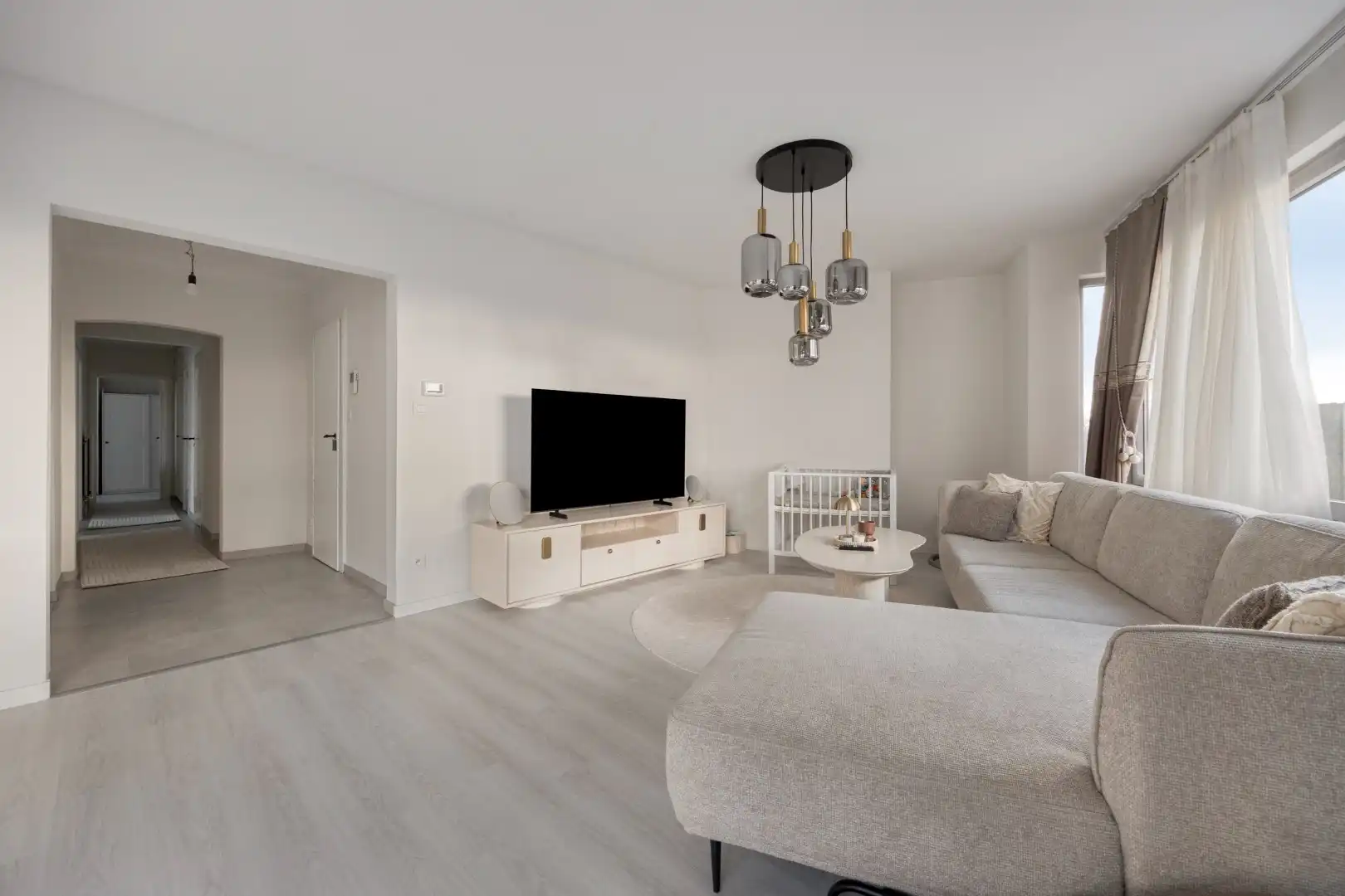 Vernieuwd en instapklaar appartement met 3 slaapkamers in Tongeren centrum foto 5