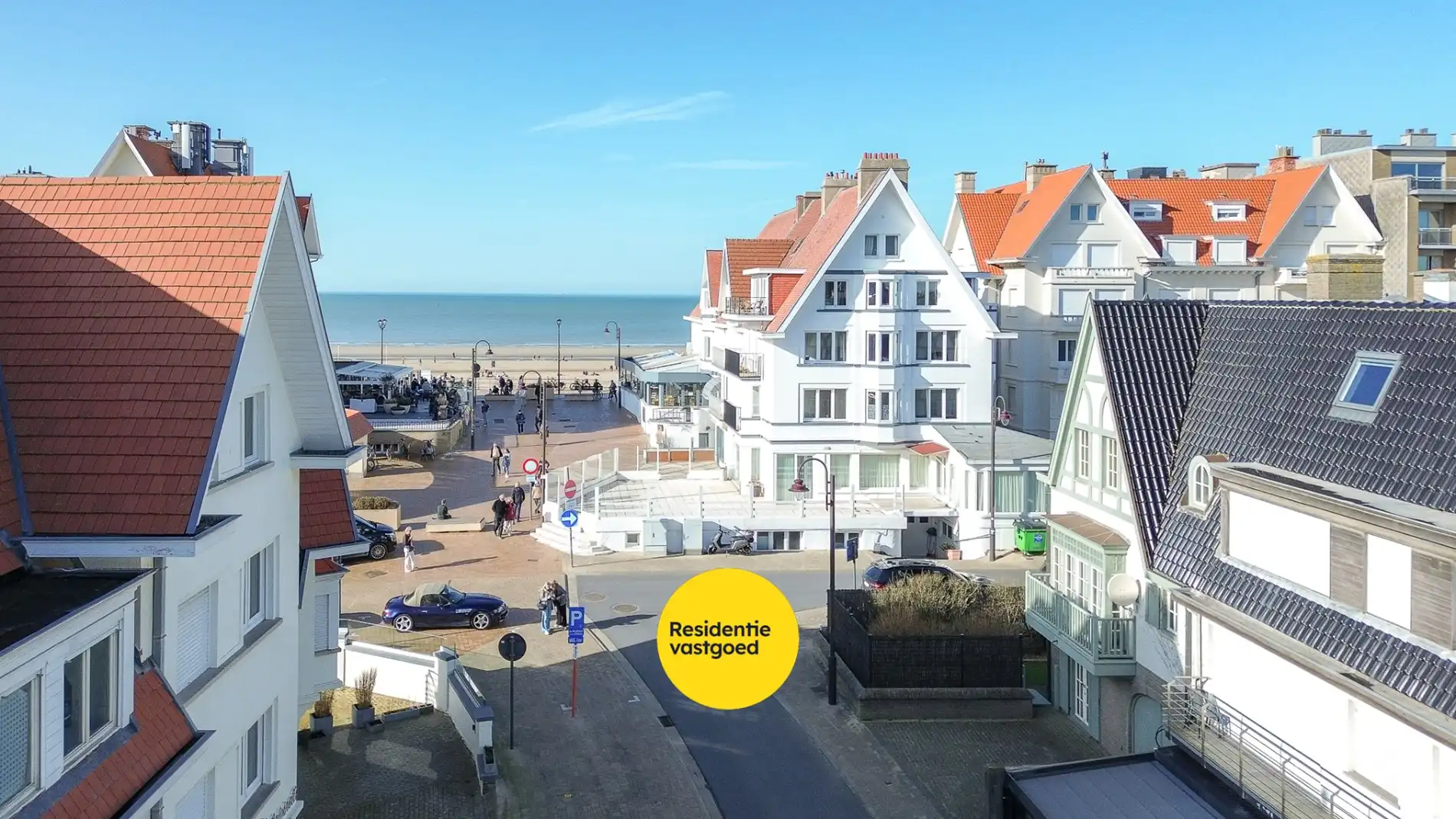 Exclusieve hoekwoning met zeezicht op topligging in de Concessie van De Haan, op 20 m van de zeedijk! foto {{pictureIndex}}