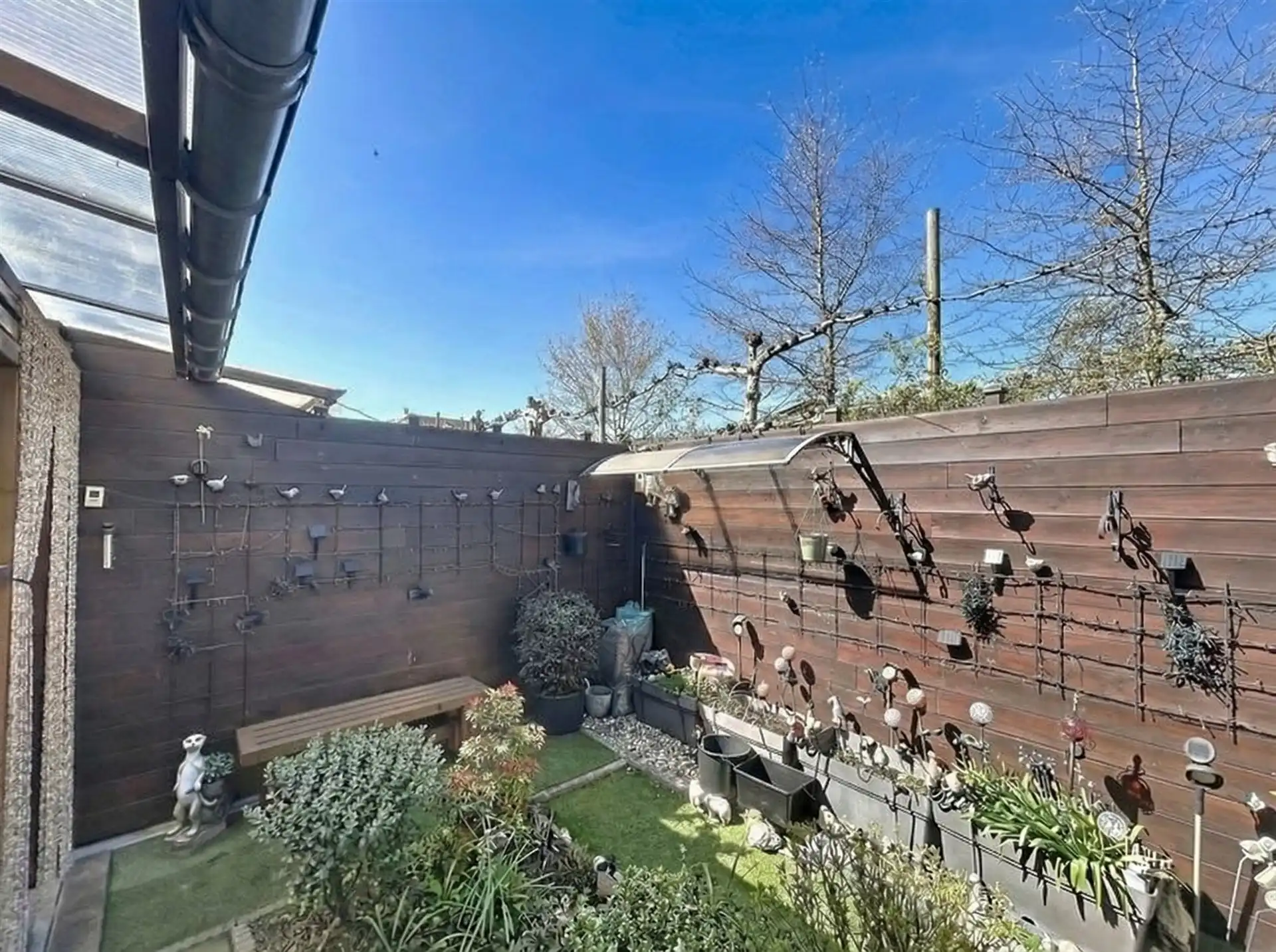 Charmante gezinswoning met 3 slaapkamers en aangename veranda! foto 17