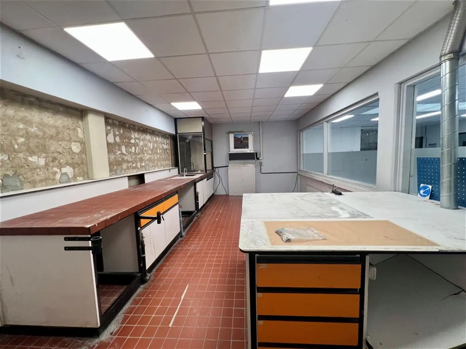 Uitstekend bereikbaar kantoor met werkatelier vlakbij UZ Gent foto 21