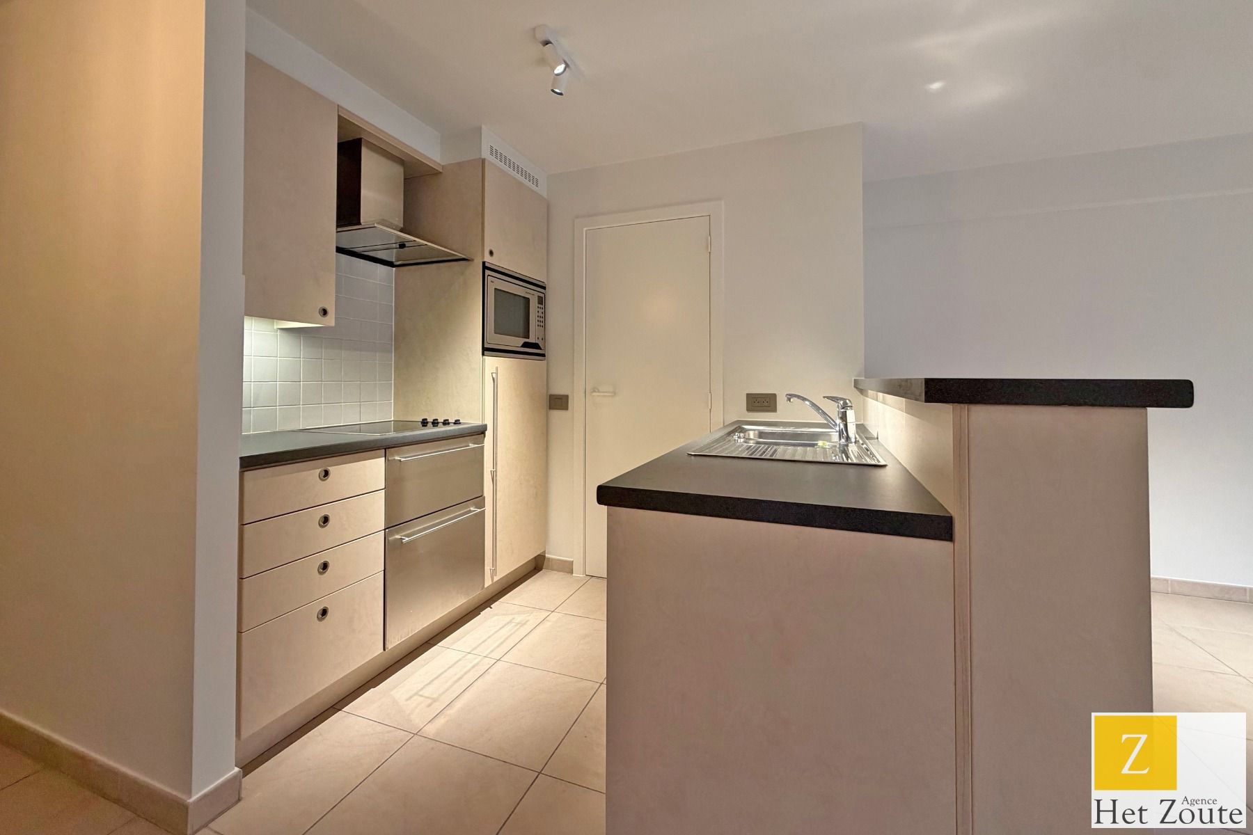 Opgefrist appartement op toplocatie - centrum Knokke foto 5