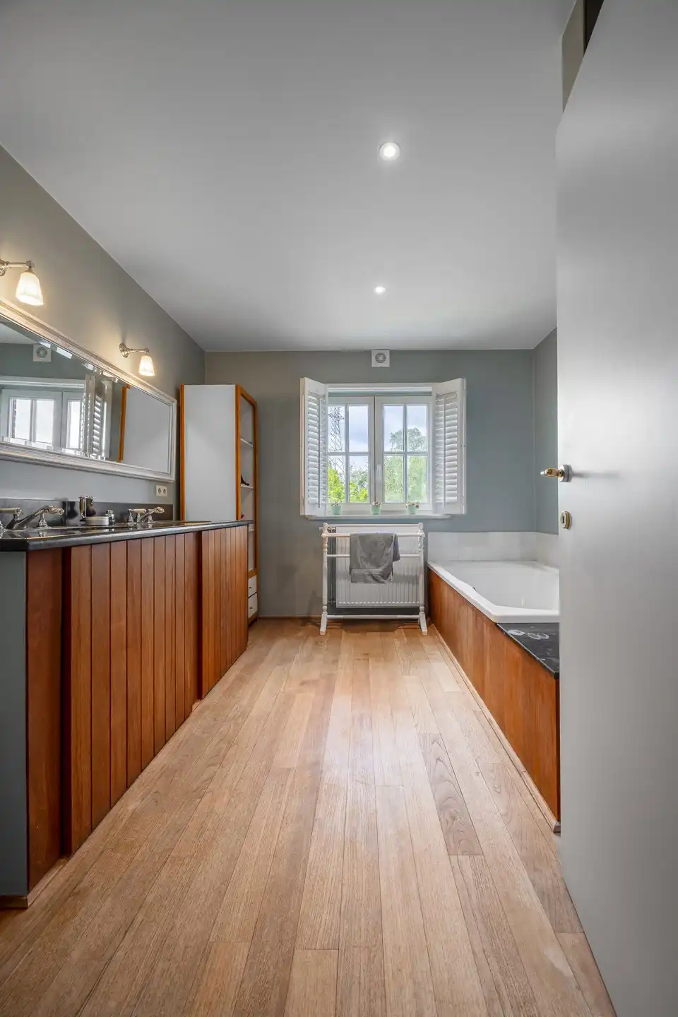Instapklare villa met praktijkruimte  foto 24