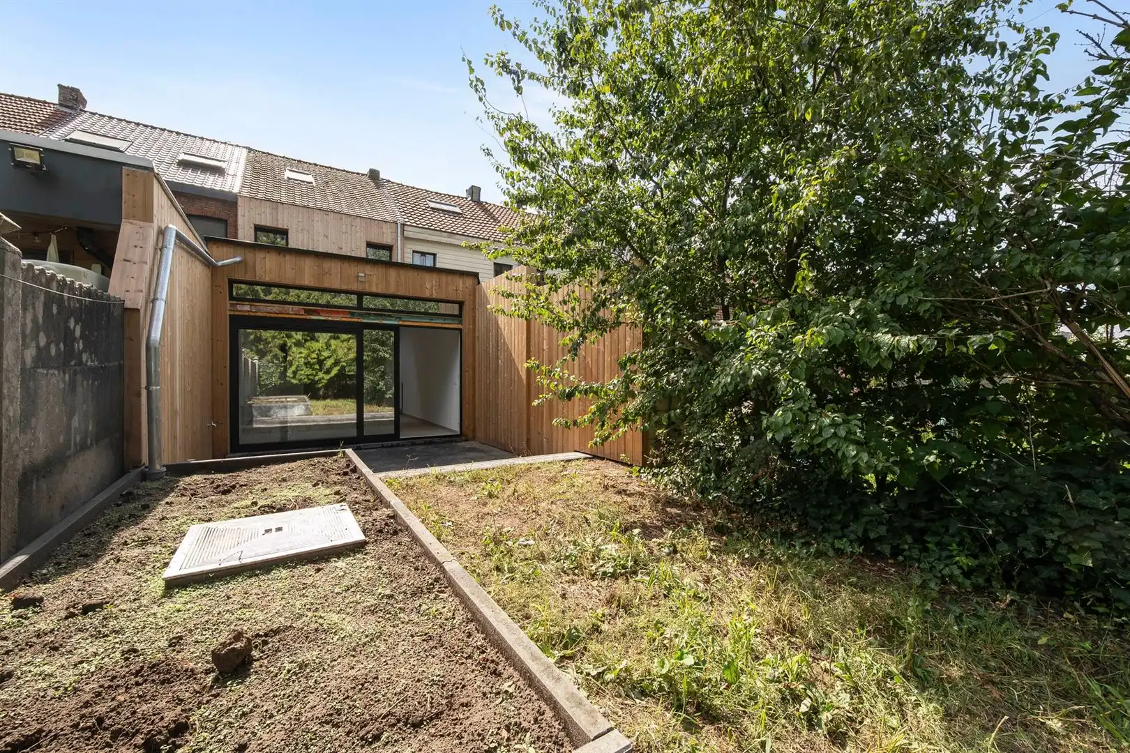 Volledige gerenoveerde woning met 2 slaapkamers foto 16