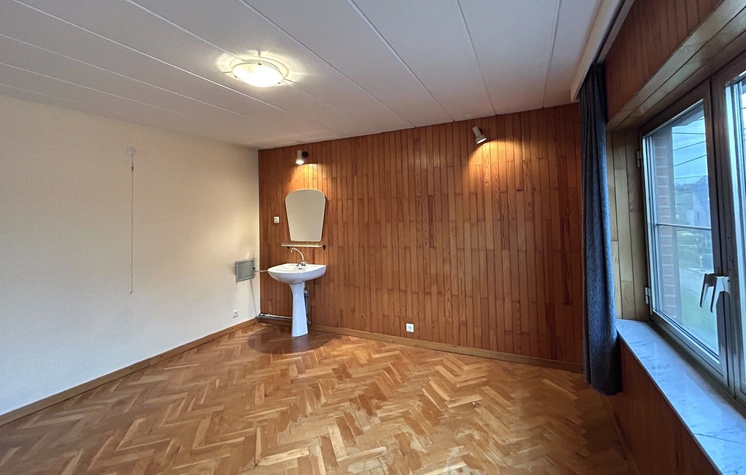 Ruime woning met 5 slaapkamers op perceel van 11a69ca! foto 16