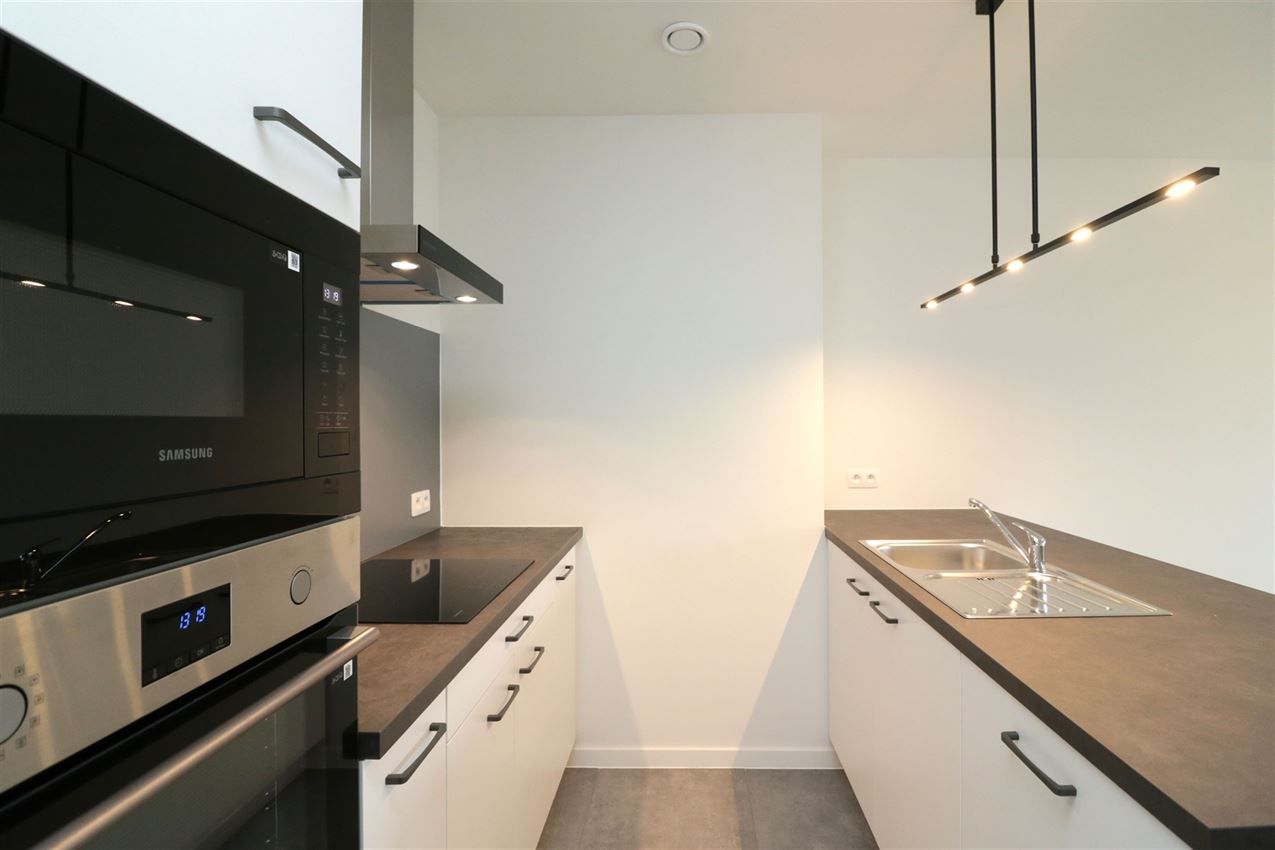 Nieuwbouwapp. met twee slpk, zuidterras op een gunstige ligging foto 6