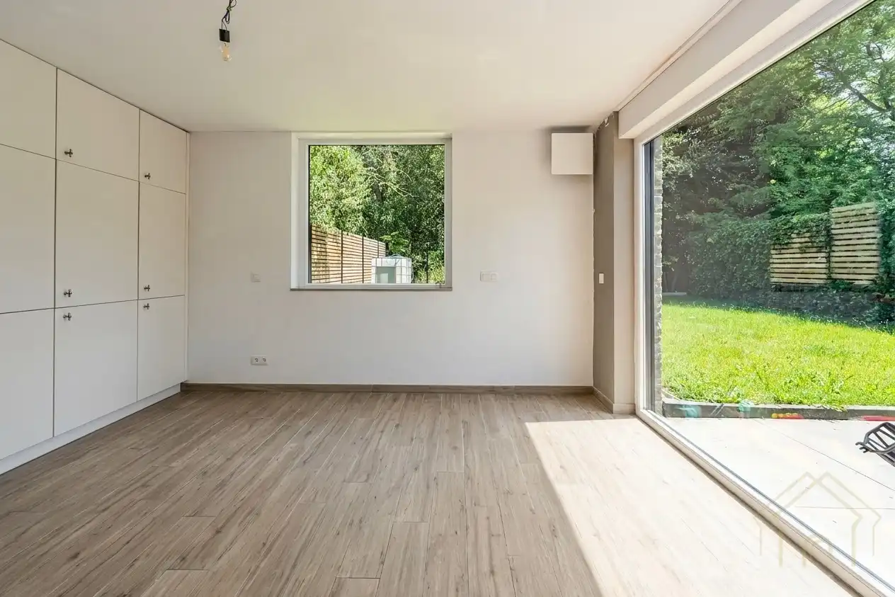 Instapklare halfopen woning met 4 slaapkamers en zicht op groen in Terhand foto 14