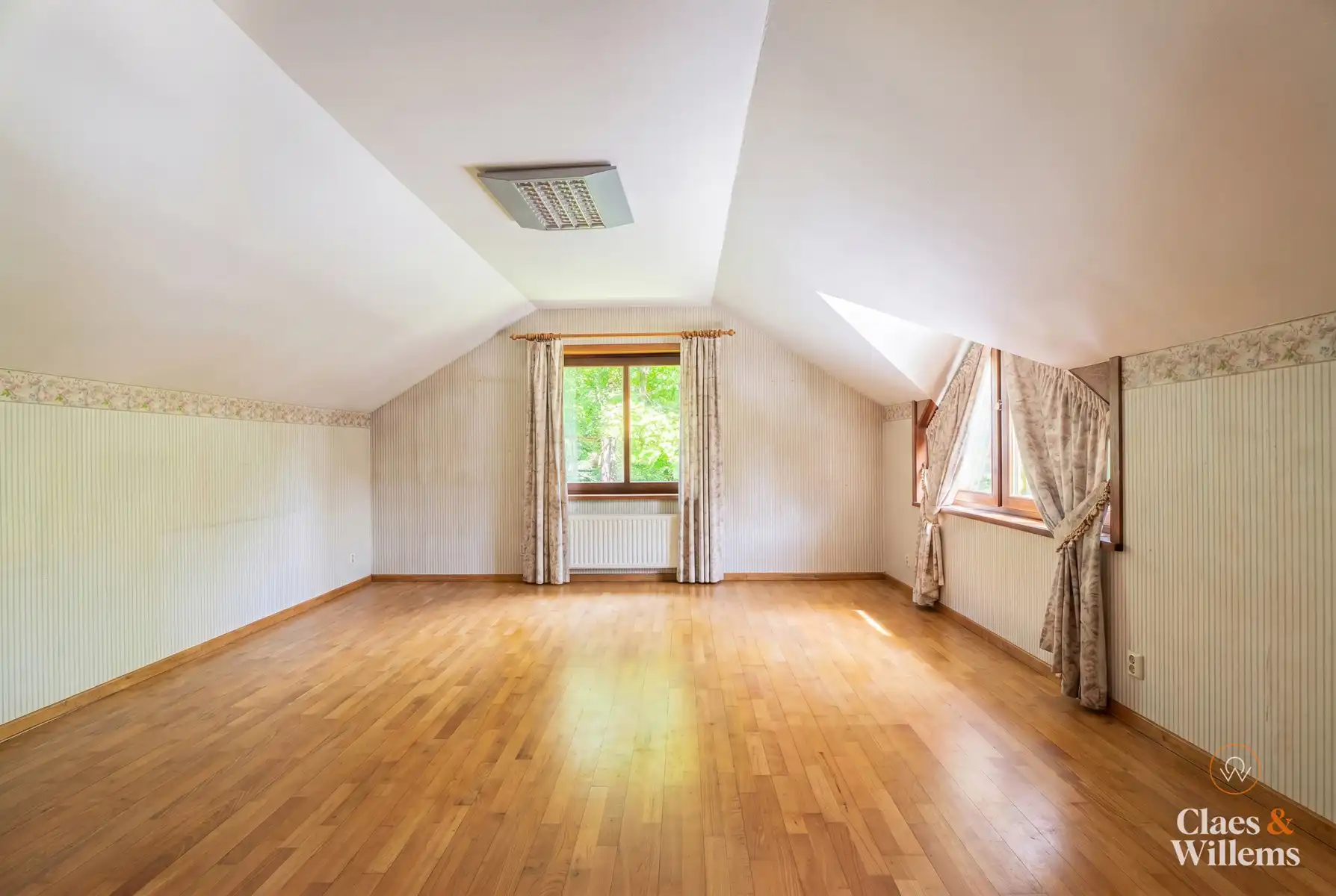 Ruime villa in het Bois de Strihoux foto 26