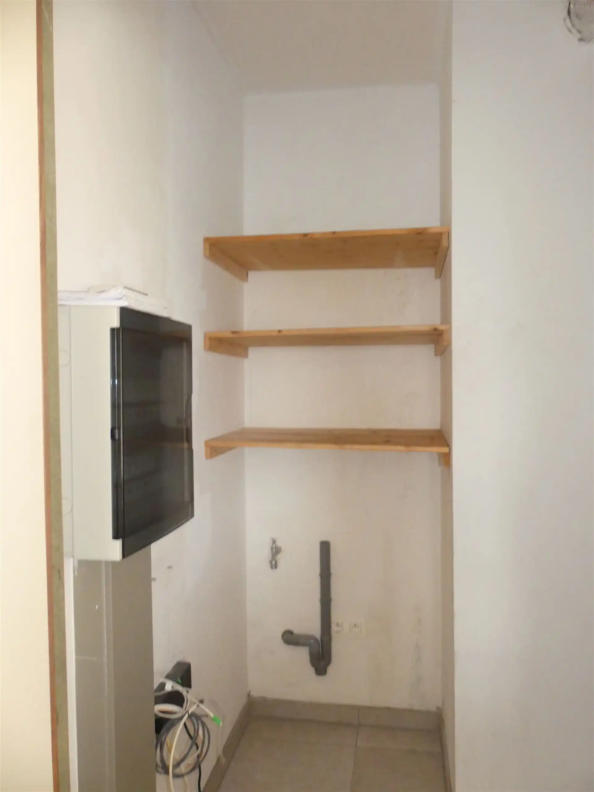 Recent instapklaar appartement met 2 slaapkamers! foto 14