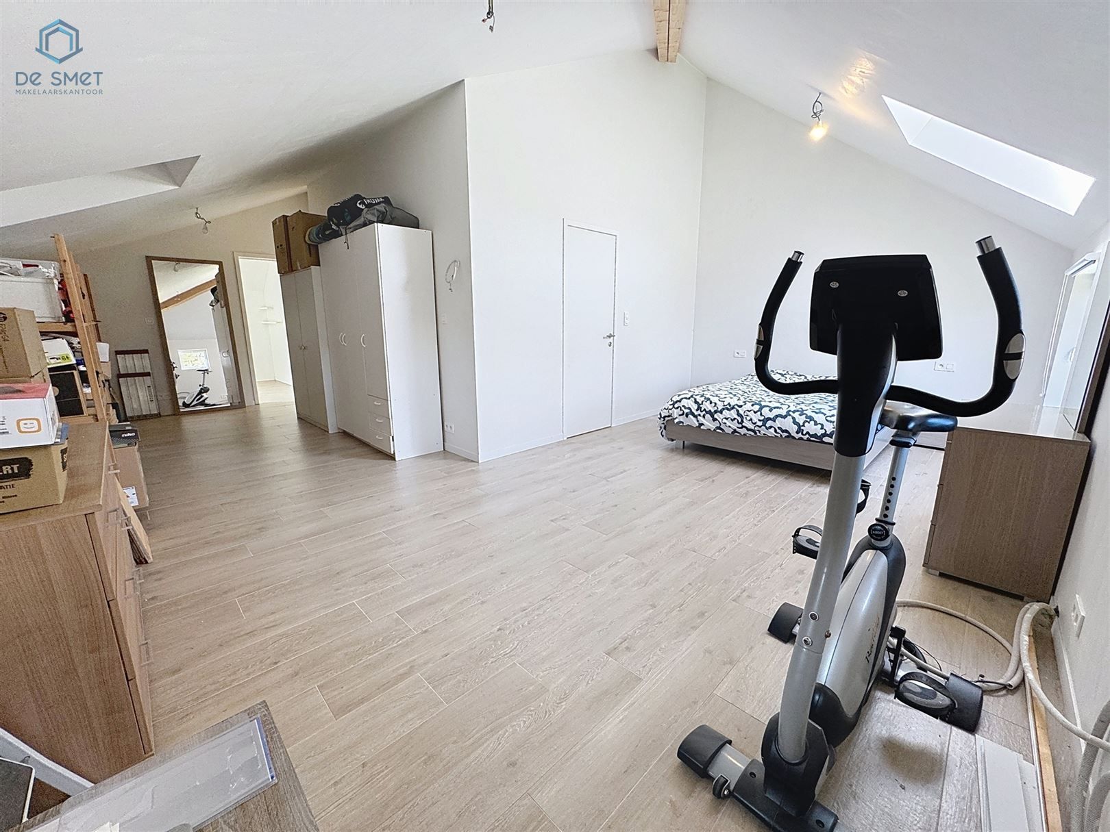 PRACHTIGE BEN-NIEUWBOUWWONING MET 3 SLPK, DRESSING, INBOUWKASTEN & TUIN ZARLARDINGE foto 22