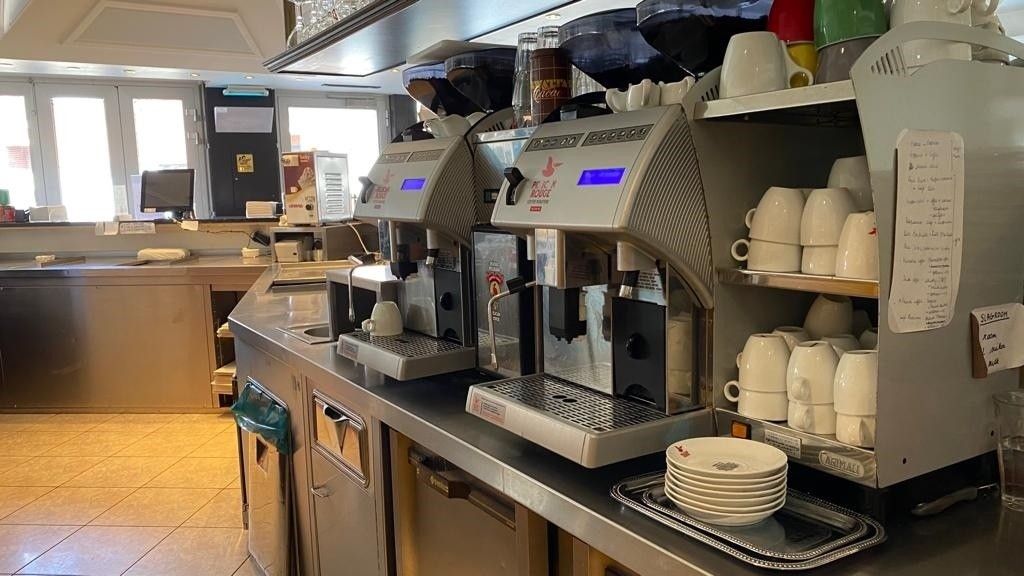 KNAPPE HANDELSRUIMTE TE HUUR IN HET CENTRUM VAN SINT-TRUIDEN foto 7