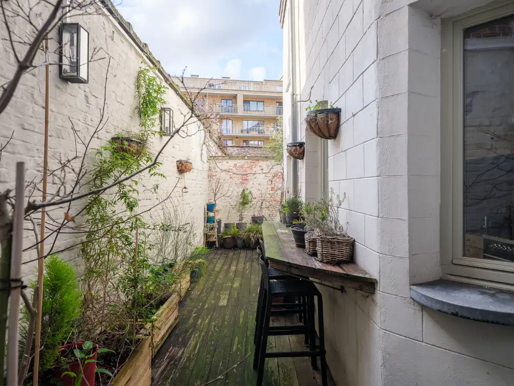 Hoogwaardig gerenoveerde stadswoning met zuidgerichte buitenruimte in centrum Gent foto 4