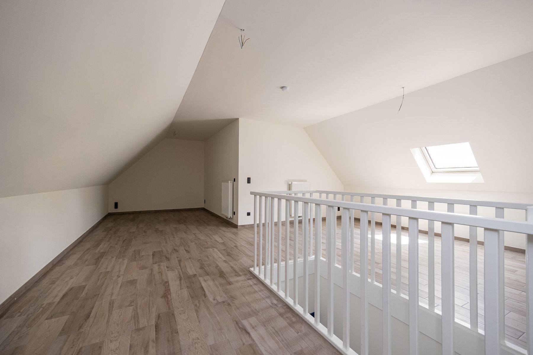 Ruime energiezuinige woning met 4 slaapkamers en zuid georiënteerde tuin.  foto 18