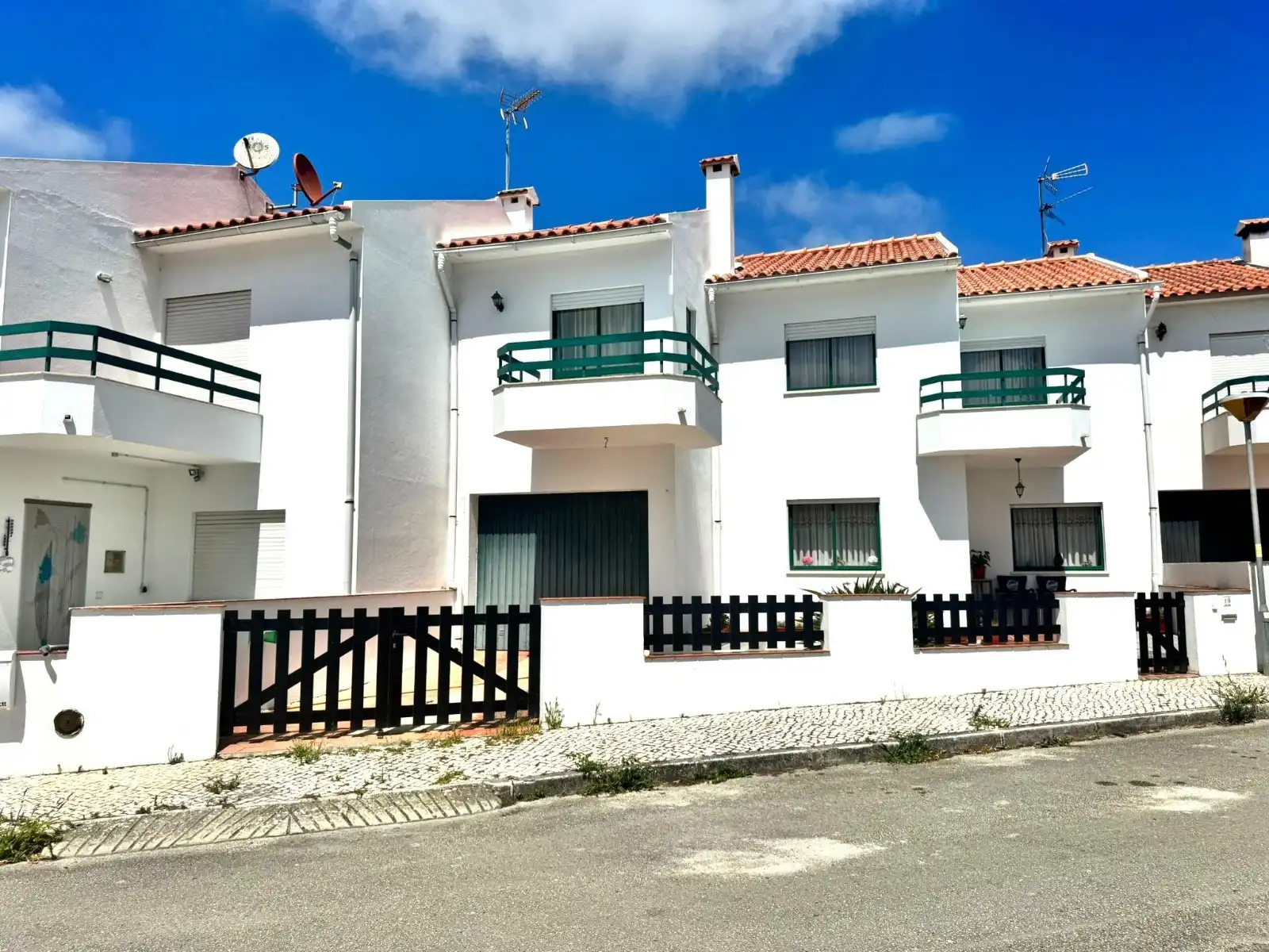 Woning met 3 slaapkamers in Alfeizerão (Portugal) – Comfort, rust en dichtbij het strand. foto {{pictureIndex}}