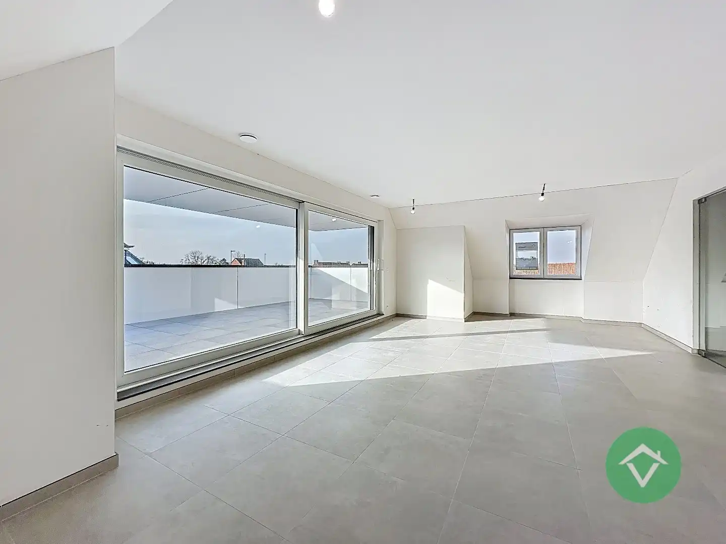 Nieuwbouwappartement met 2 slaapkamers en 1 terras in centrum Koekelare  foto 10