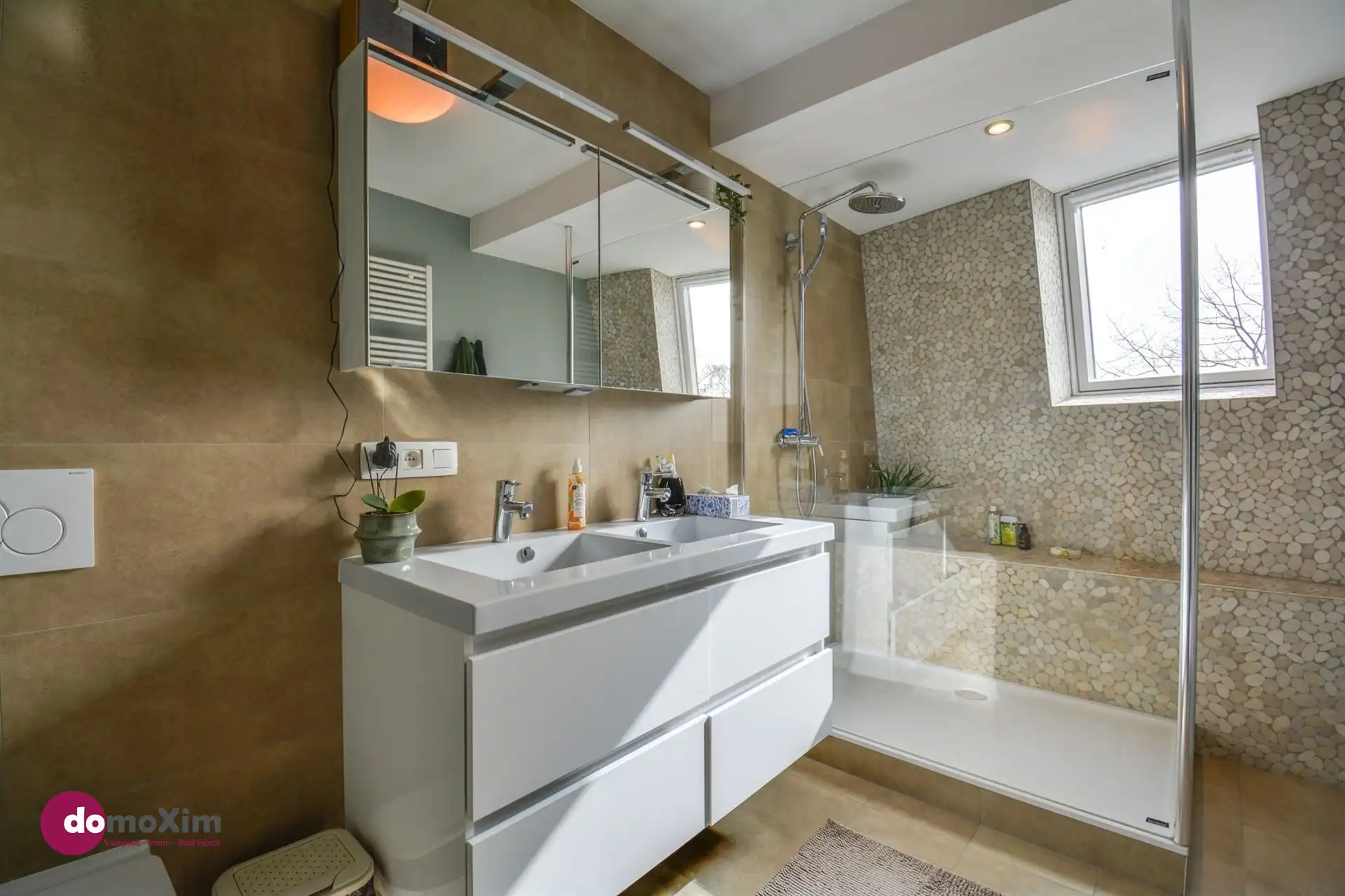 Prachtige gerenoveerde herenwoning met 4 slaapkamers in het centrum van Zaventem foto 23