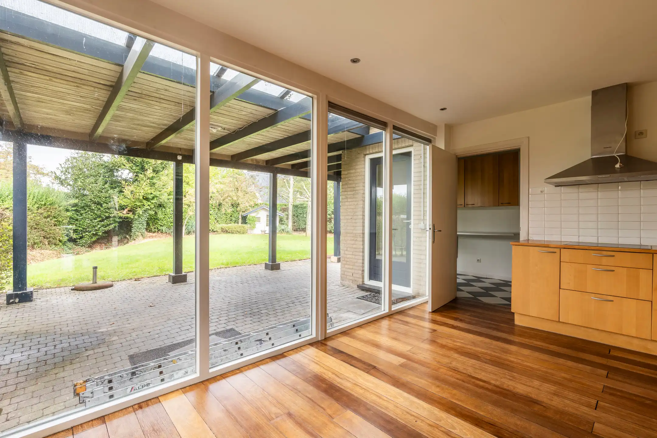 Gelijkvloerse villa op ca. 1.030m² te Hoogstraten foto 16