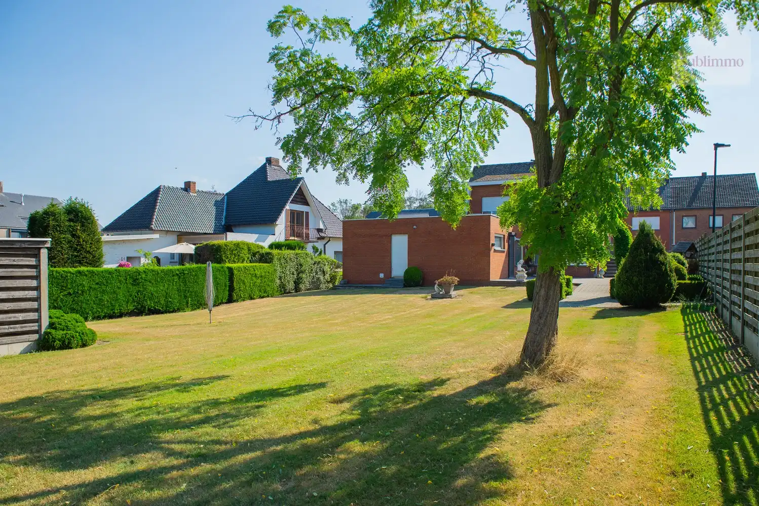 Eengezinswoning met 4 slaapkamers, garage en volledig omheinde tuin op een perceel van 972m² in Meerhout. foto 26