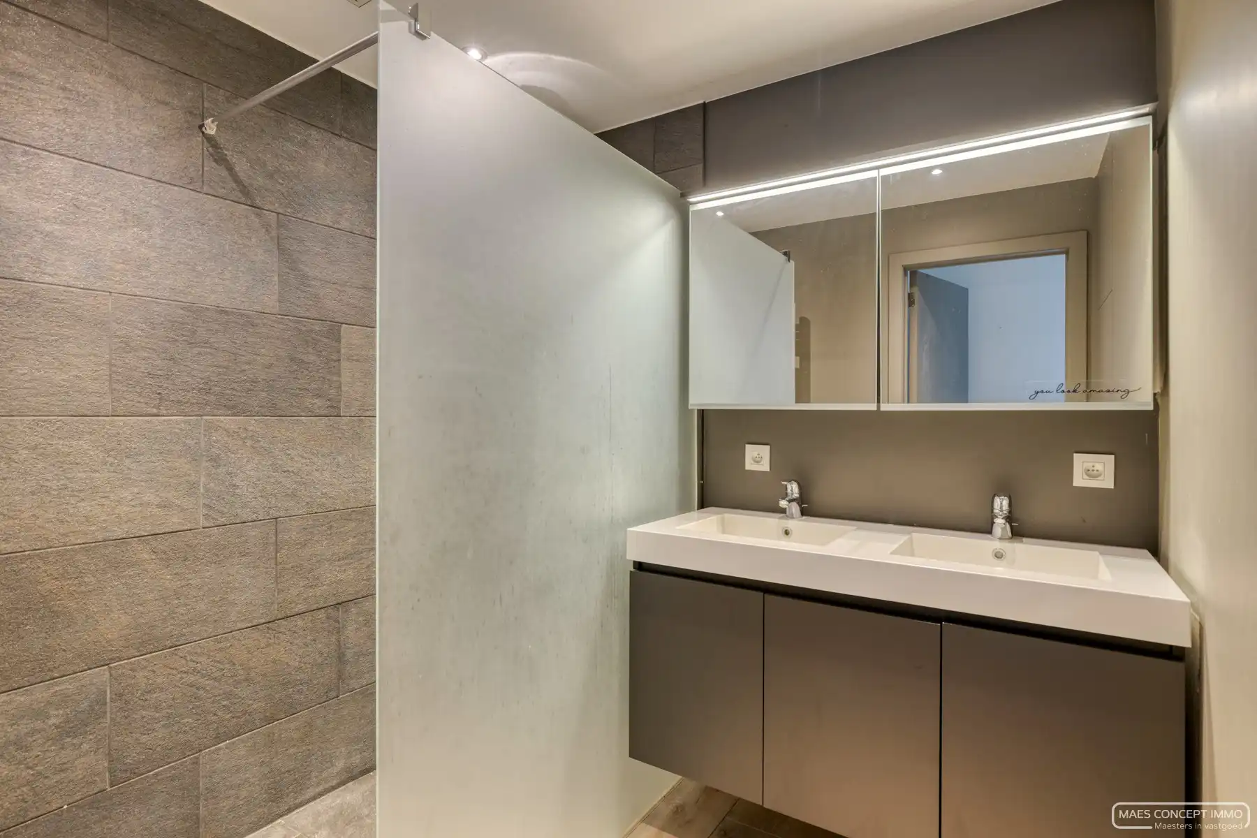 Modern 2-slaapkamerappartement te huur met terras en groen zicht in Anzegem foto 11