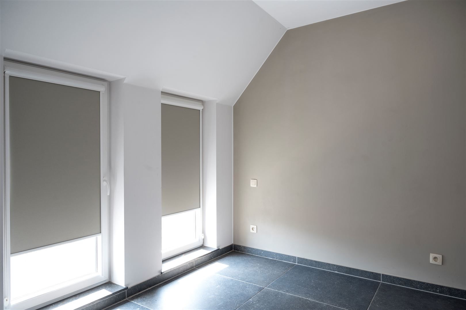 2 slaapkamer app met zonnig terras foto 17