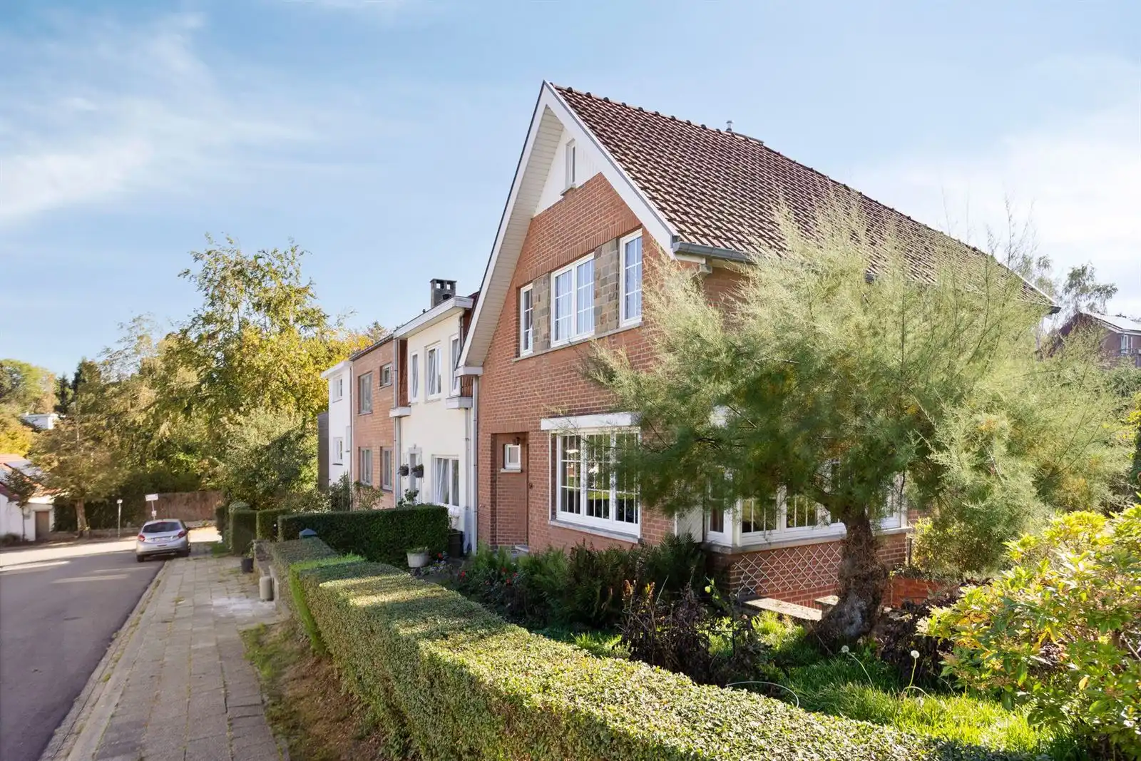 Charmante driegevelwoning  foto 30