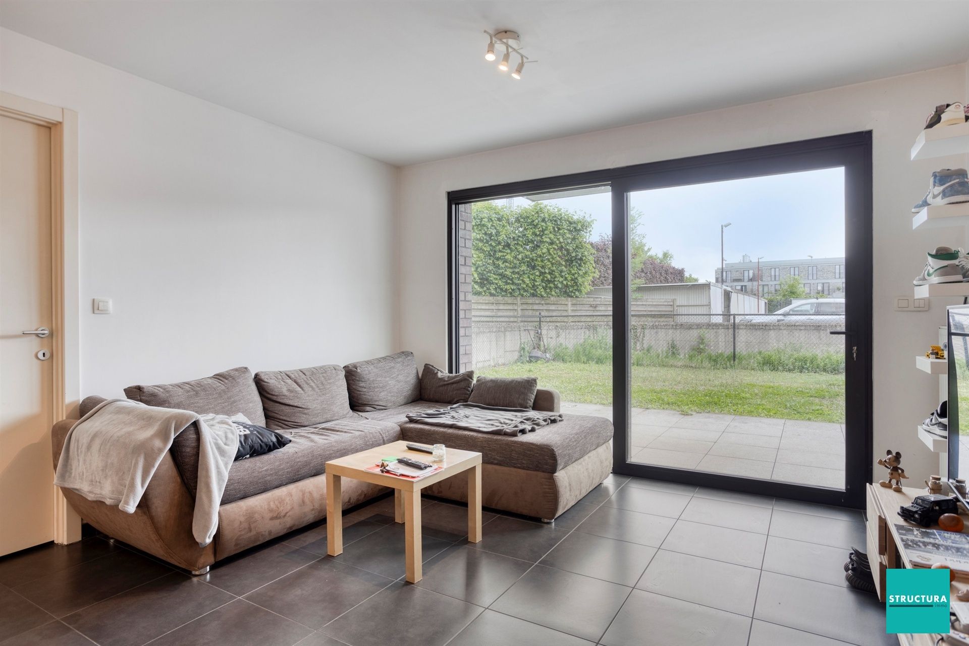 Gelijkvloers appartement met tuin en autostaanplaats foto 3