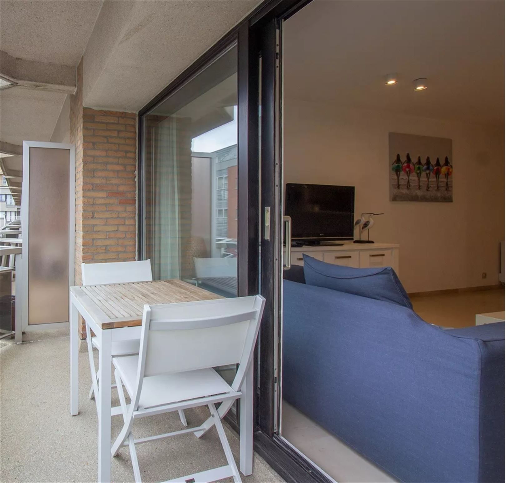 Heel mooi ingericht appartement met 2 volwaardige slaapkamers, zonnekant foto 7