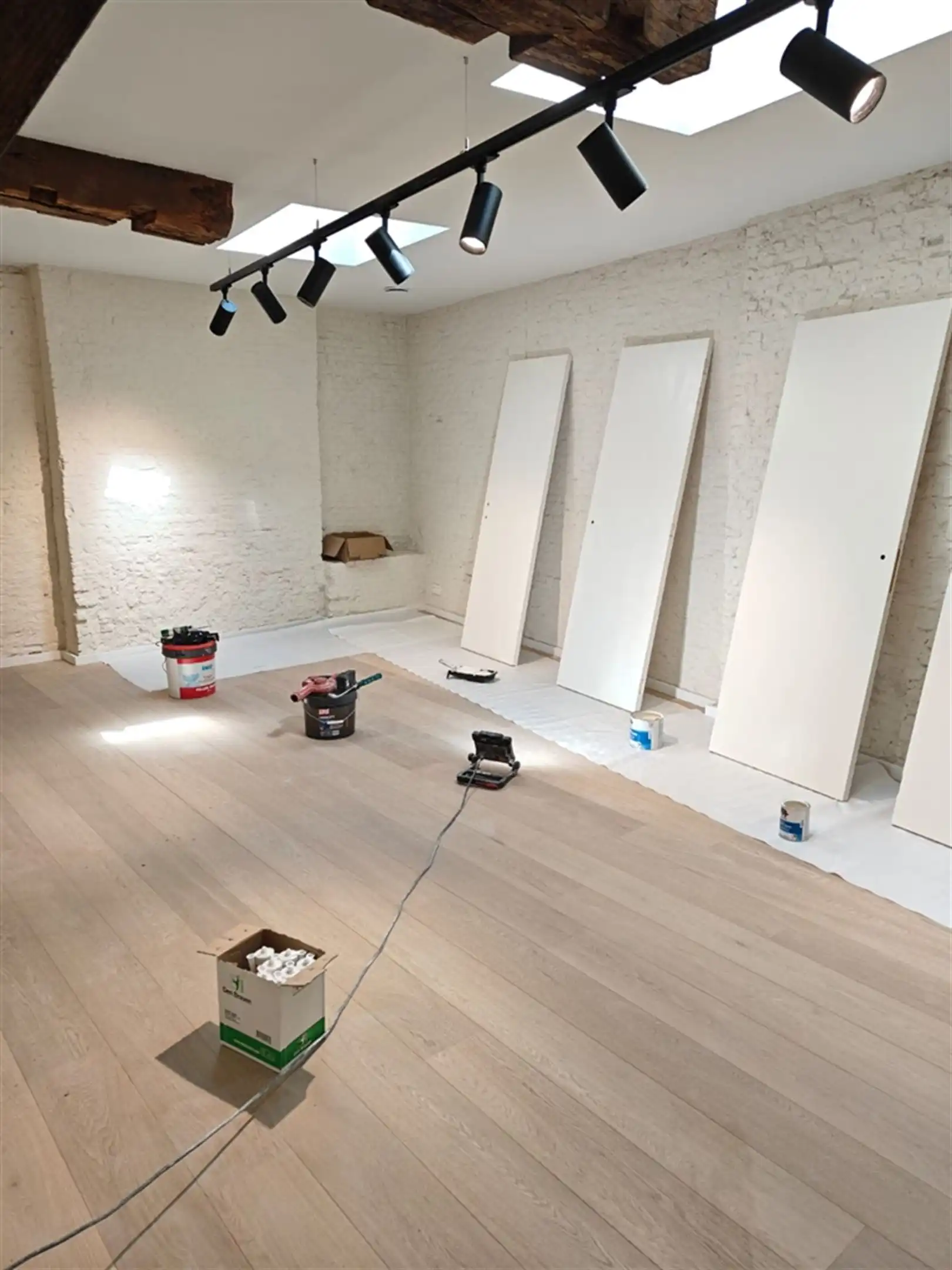 Gerenoveerd kantoor/showroom op toplocatie foto 5