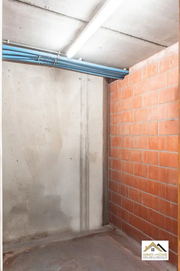Instapklaar ruim appartement met autostaanplaats foto 18